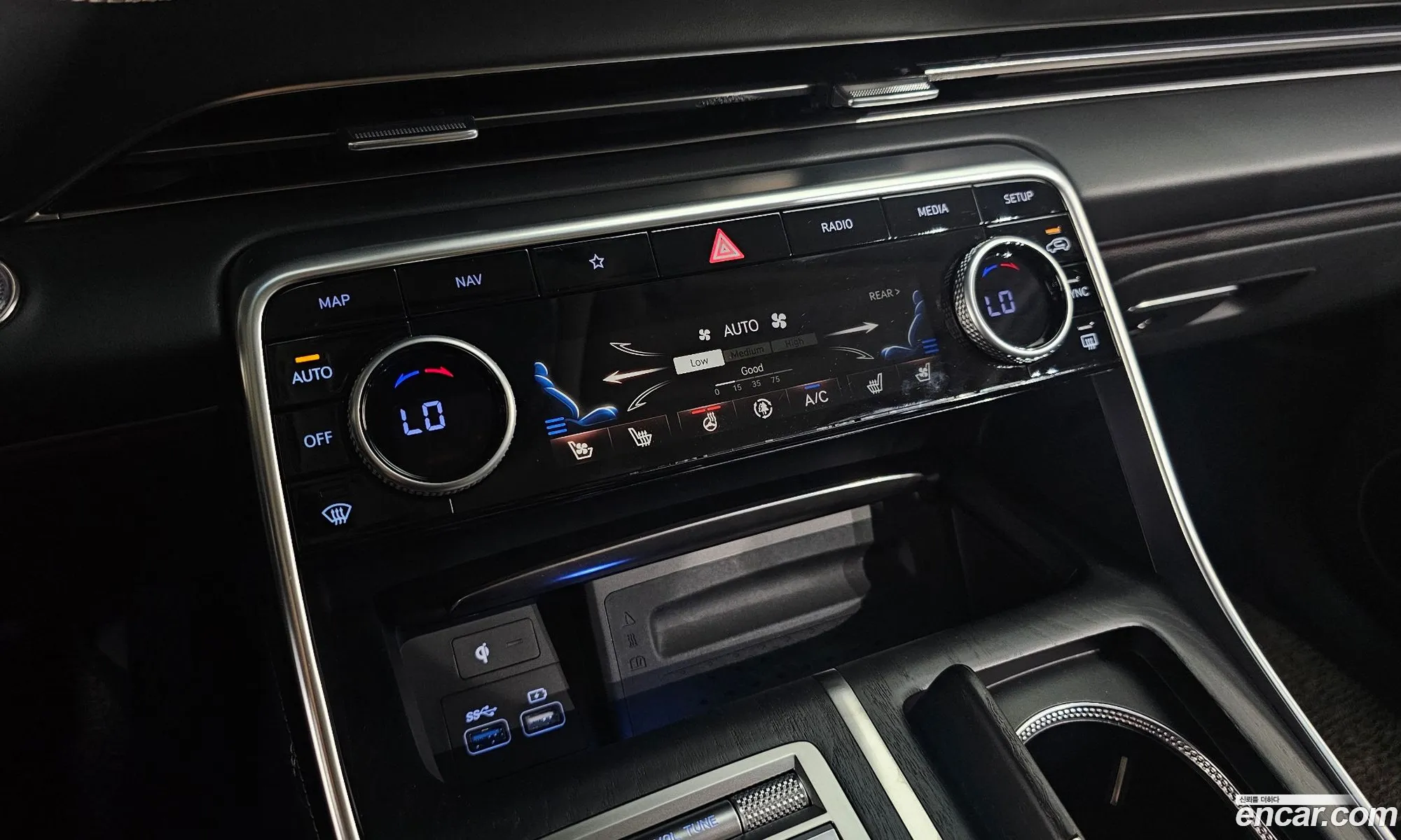 Genesis GV80 2020 KMTHC81CBLU018591 — 7