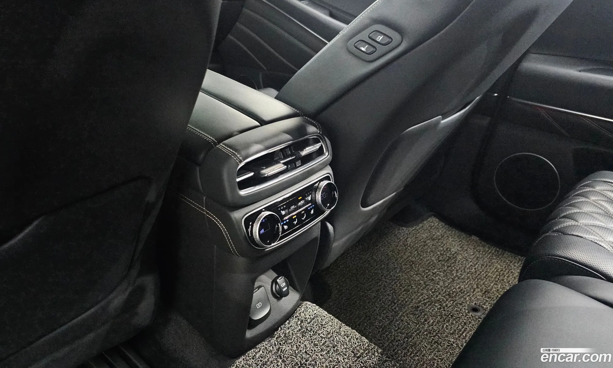 Genesis GV80 2020 KMTHC81CBLU018591 — 29