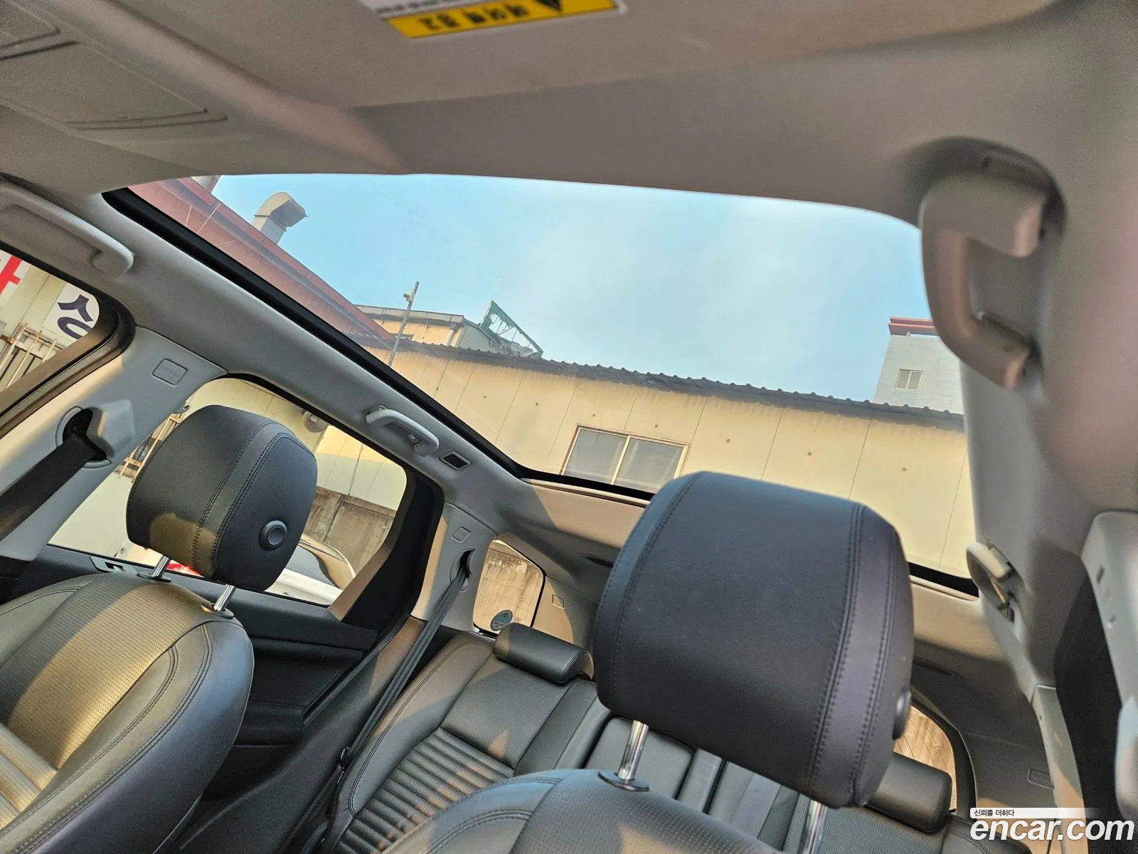 Land Rover Discovery Sport 2017 — 13