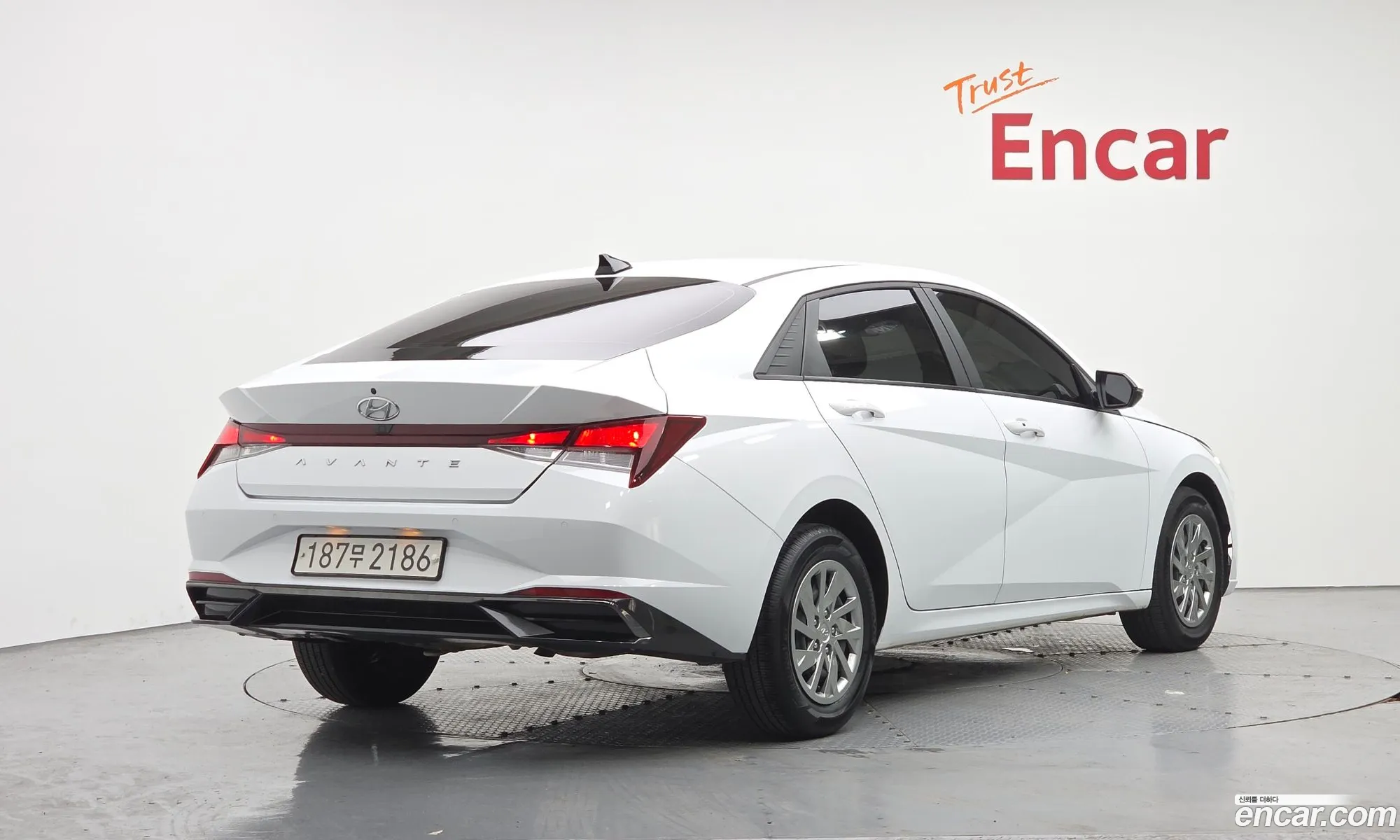 Hyundai Elantra 2021 KMHLL41EEMU201054 — 3