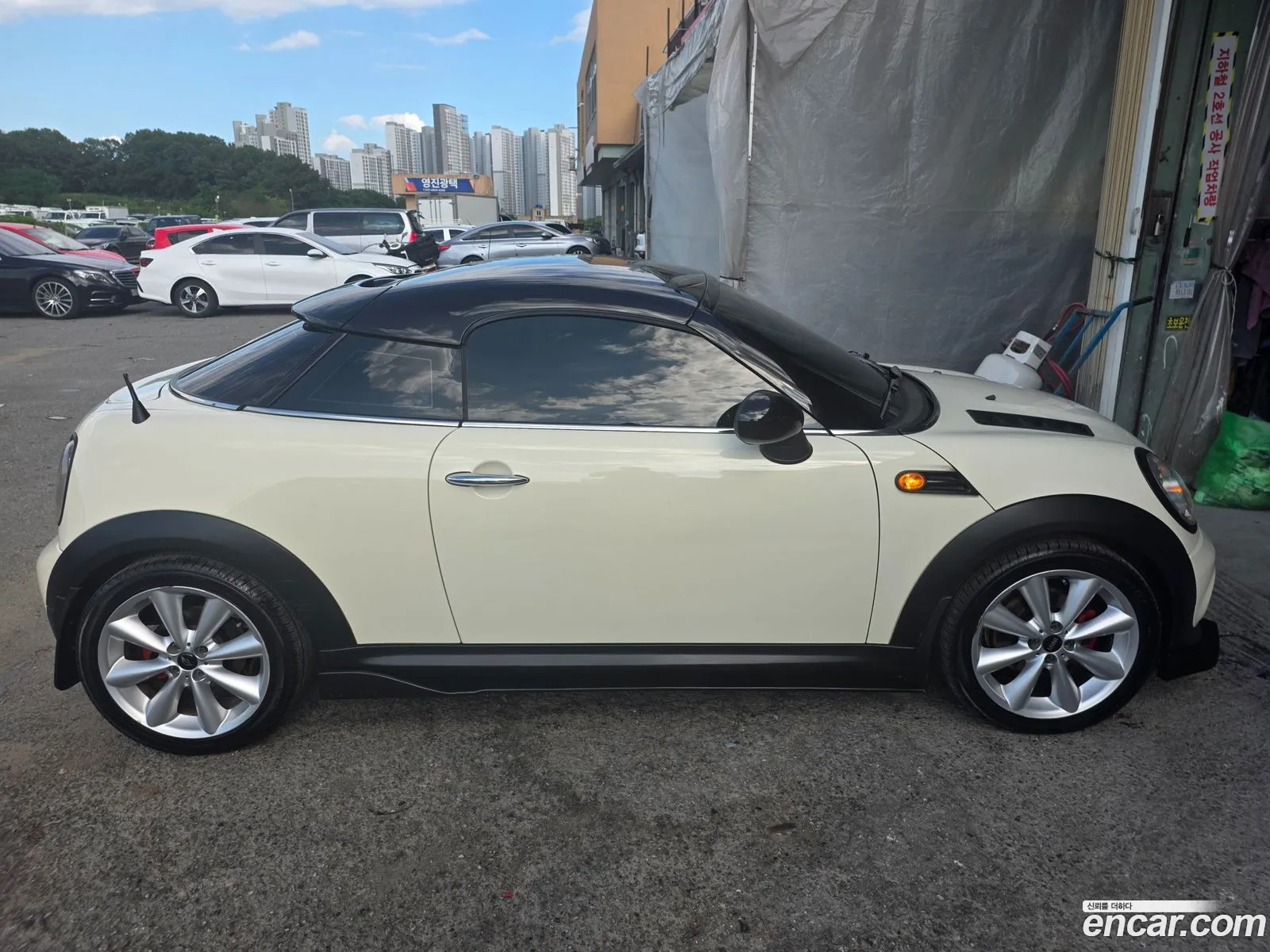 Mini Cooper Coupe 2012 — 2