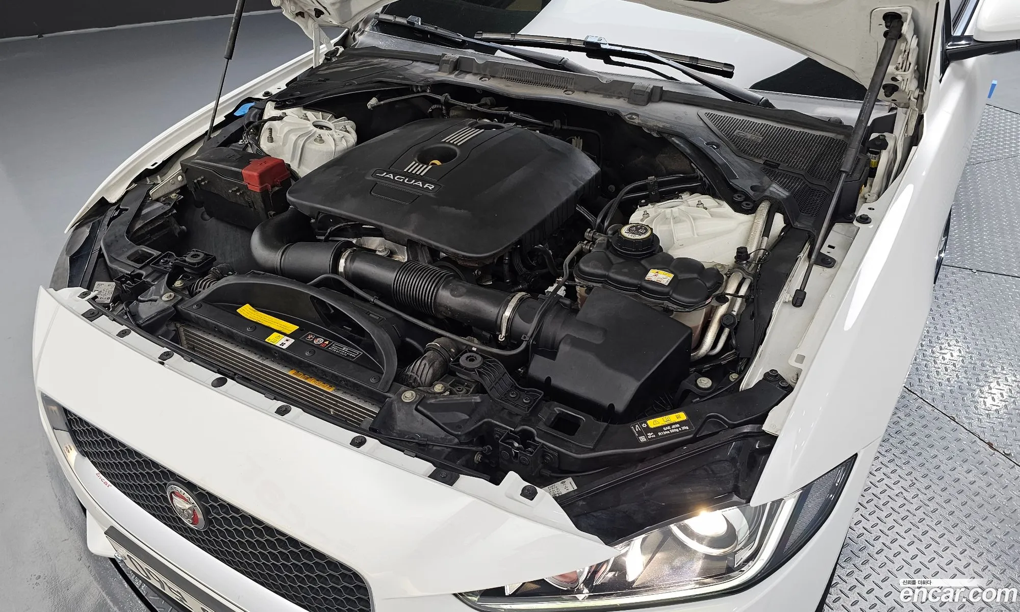Jaguar XE 2016 SAJAB4BG7GA923825 — 11