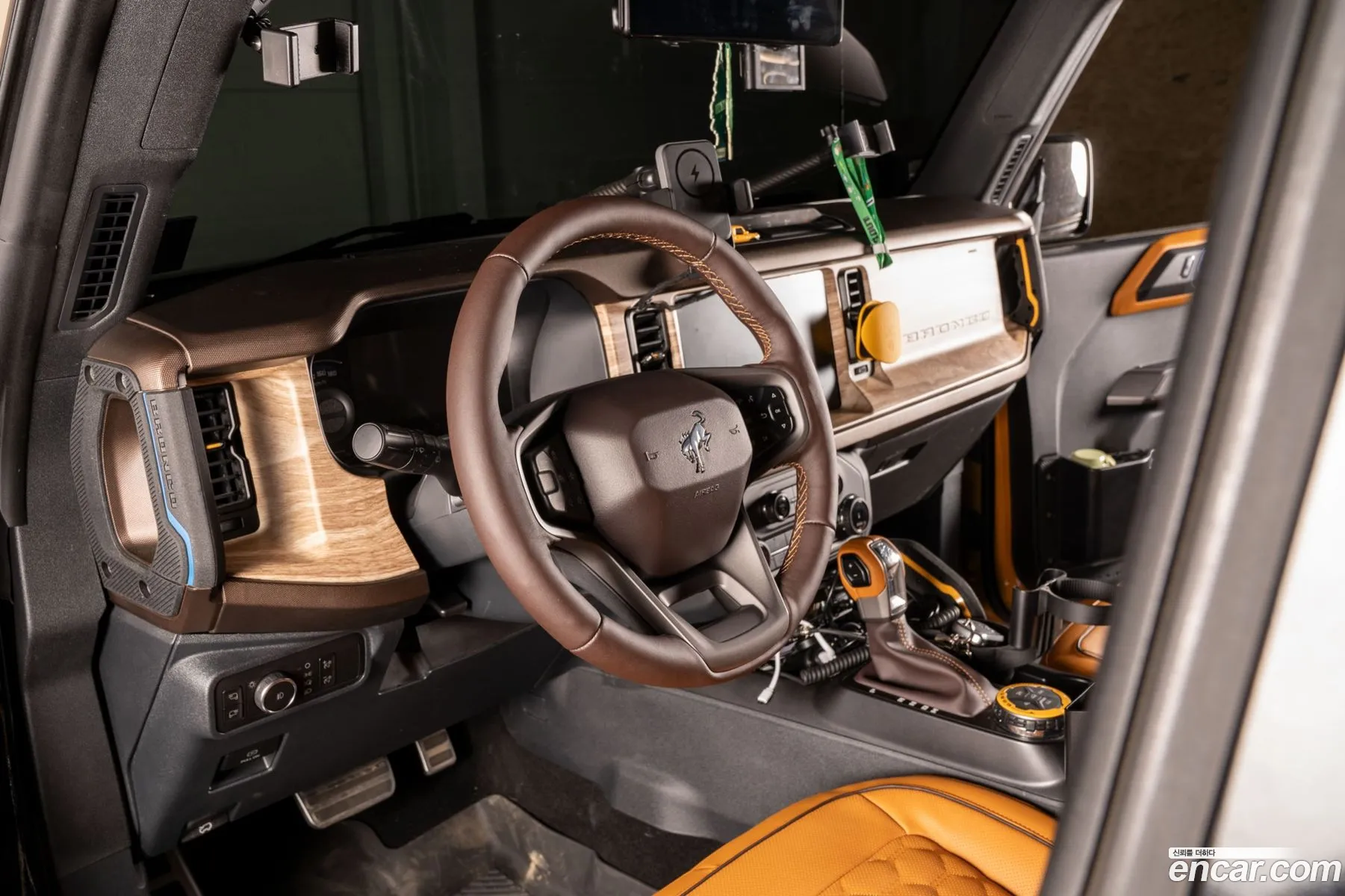 Ford Bronco 6th Gen 2022 — 10