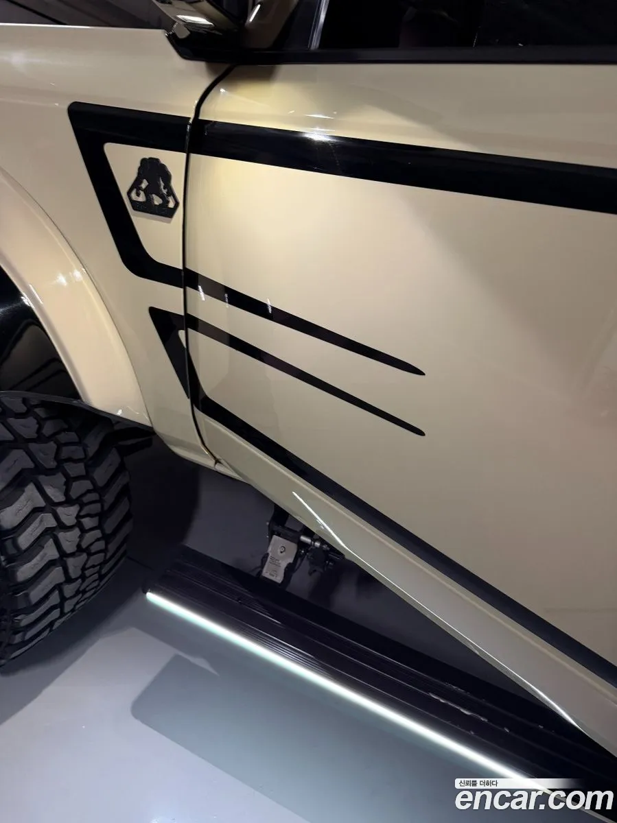 Ford Bronco 6th Gen 2022 — 6