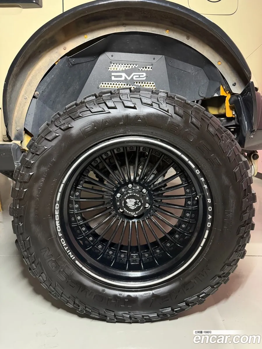 Ford Bronco 6th Gen 2022 — 12