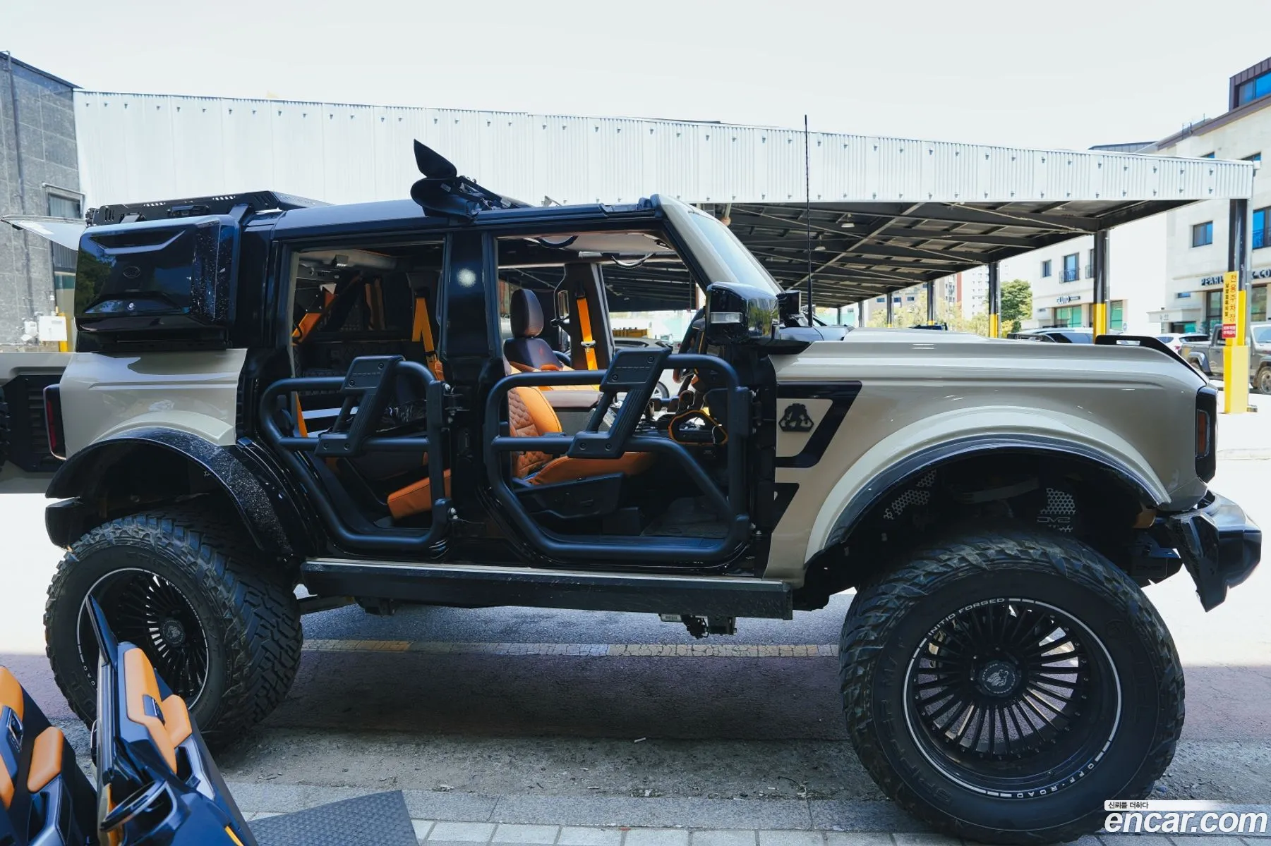 Ford Bronco 6th Gen 2022 — 15