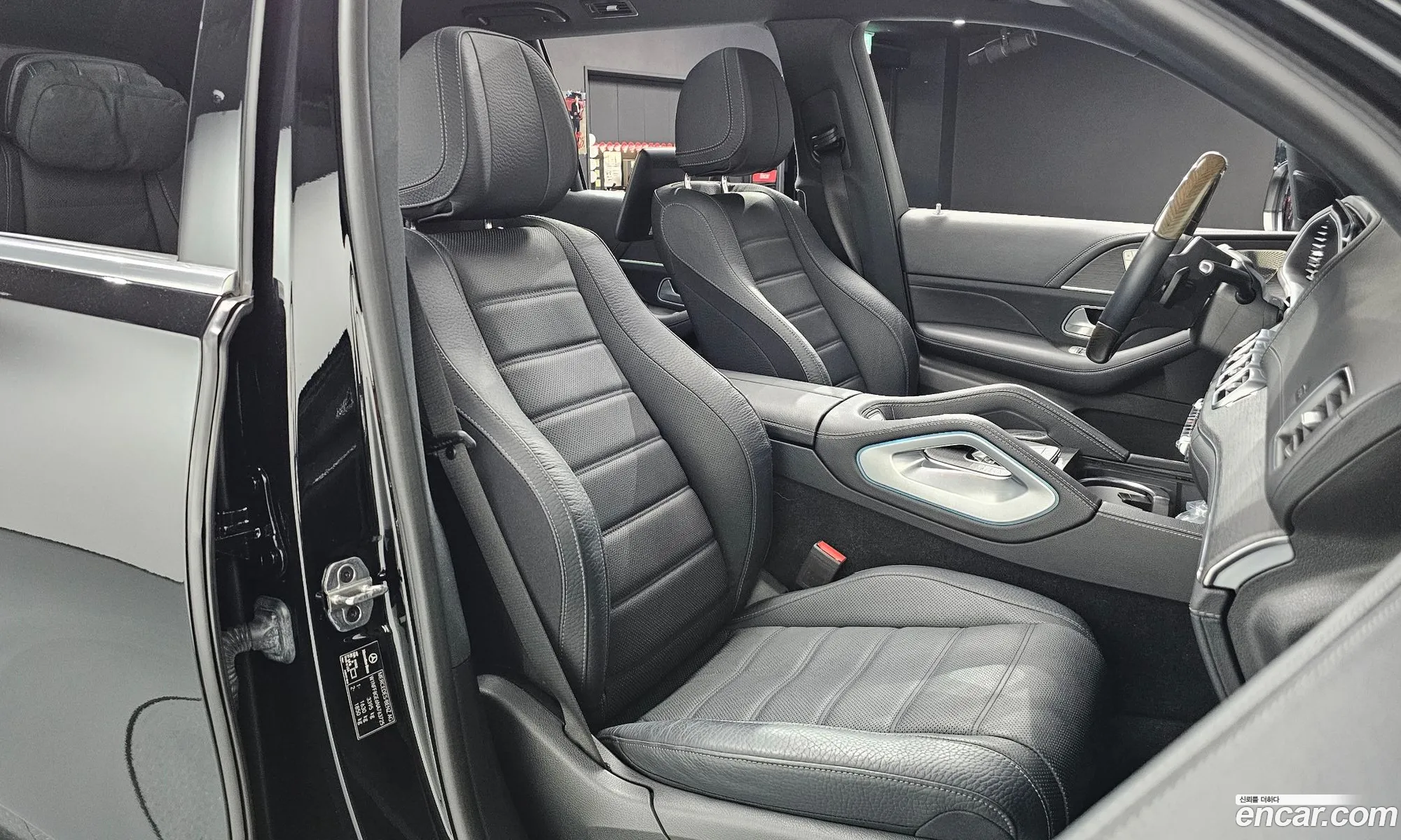 Mercedes-Benz GLS-Class X167 2022 — 32