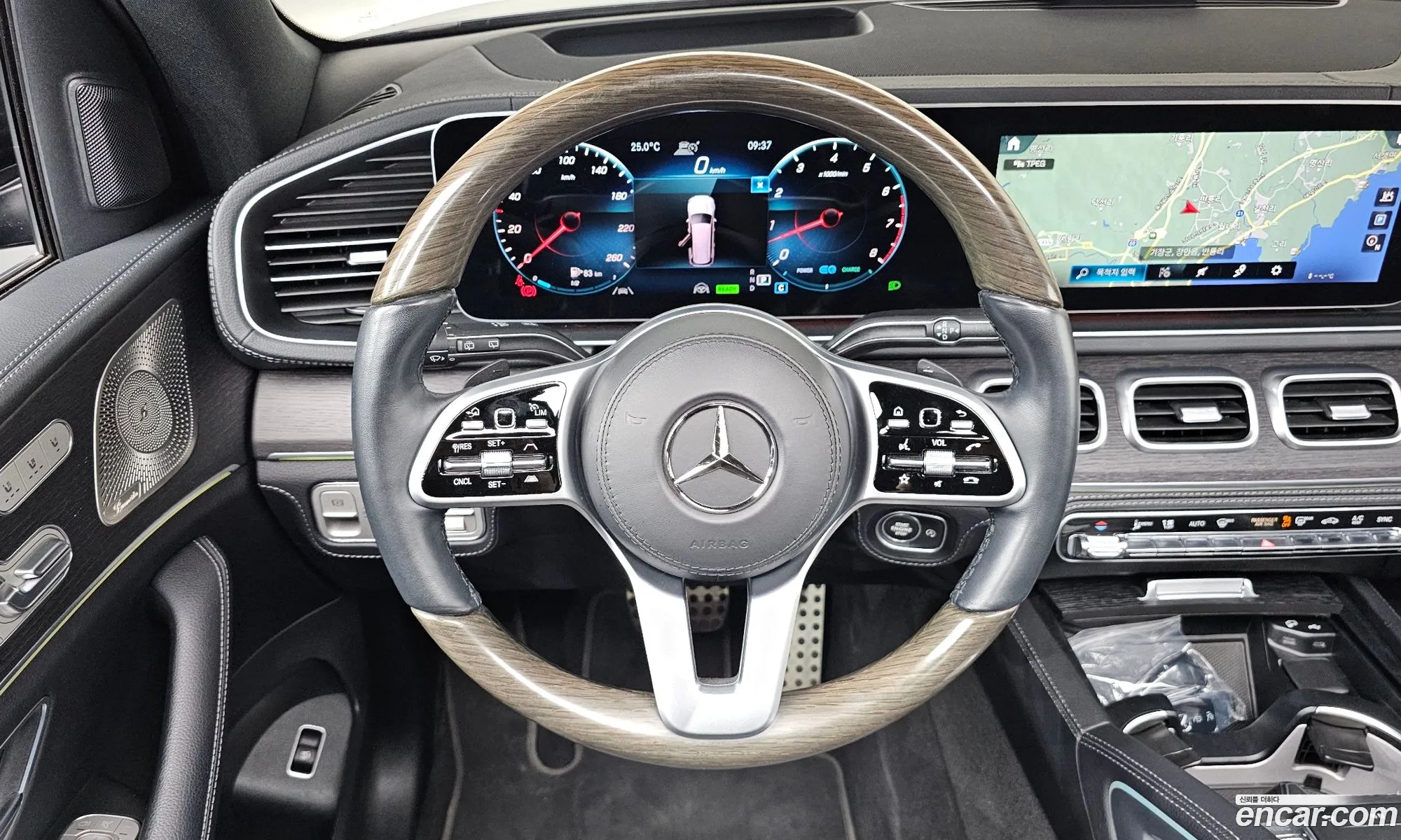 Mercedes-Benz GLS-Class X167 2022 — 34
