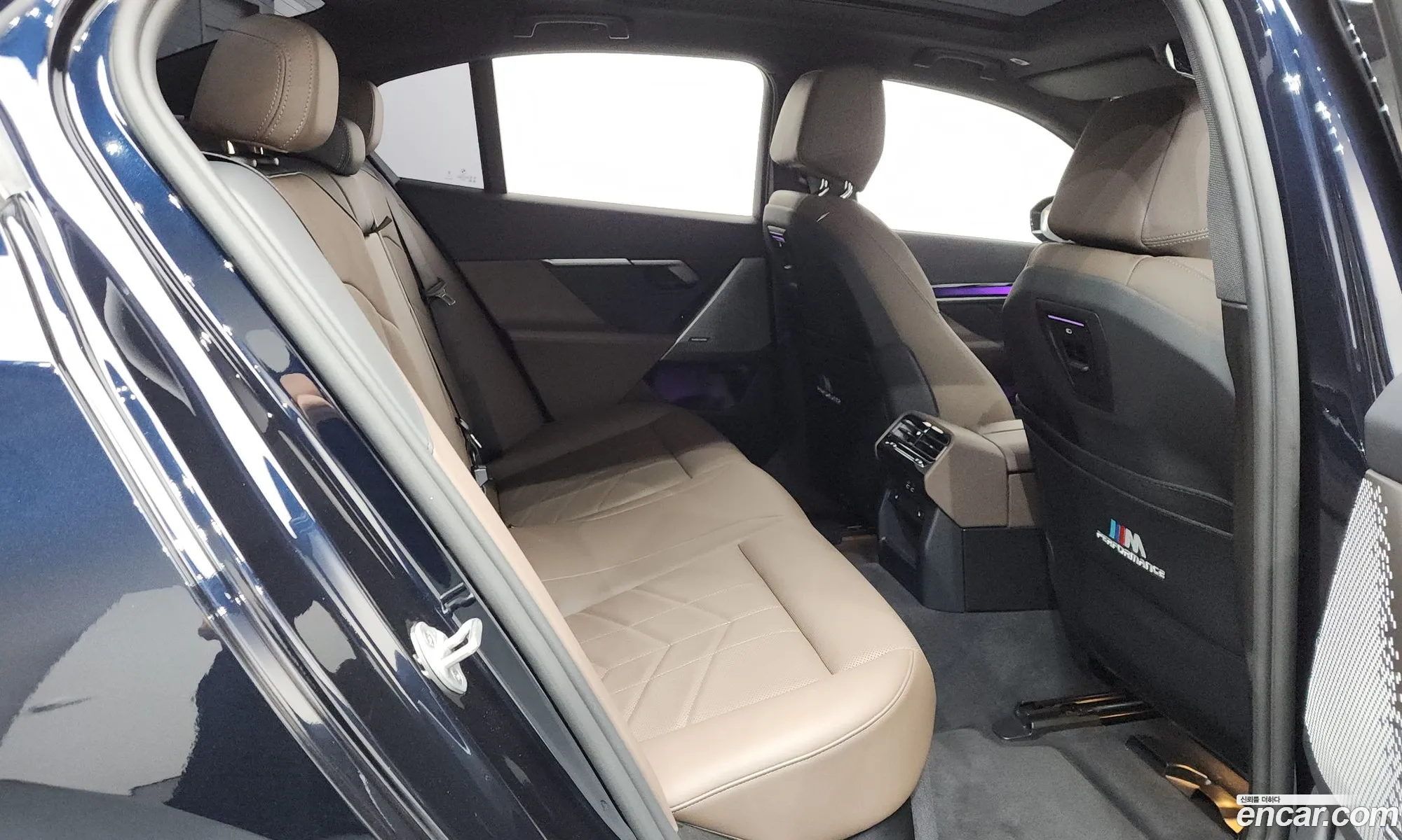 BMW 5 Series 2025 — 24