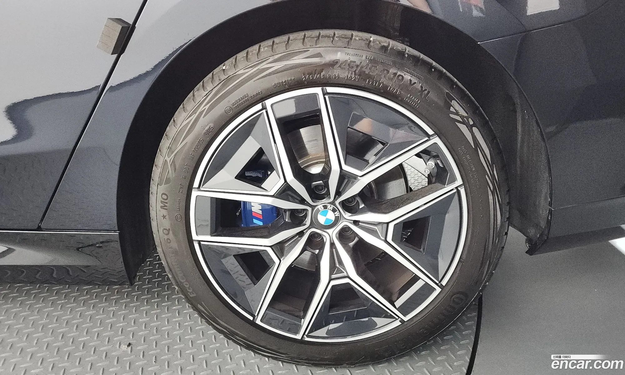 BMW 5 Series 2025 — 14