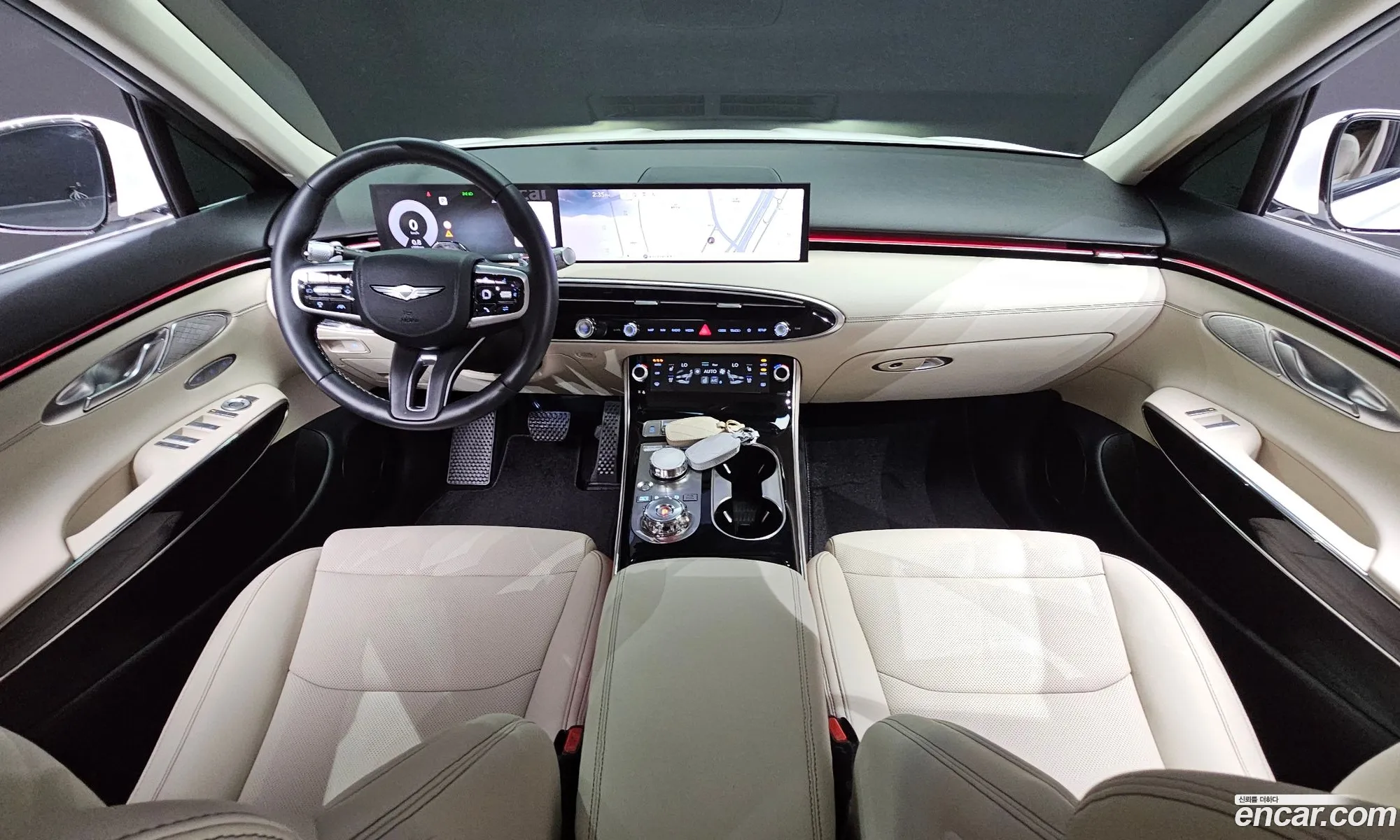 Genesis GV70 2024 KMTMA81BBSU211559 — 10
