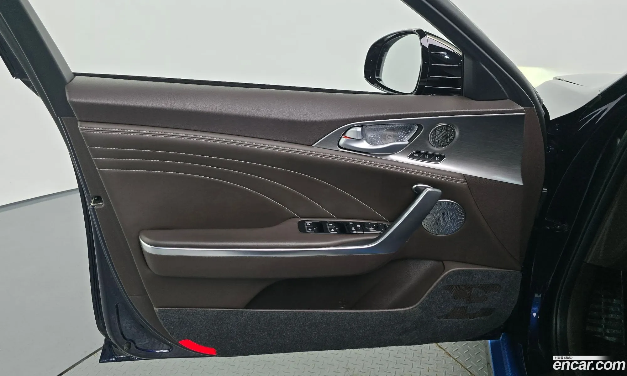 Kia Stinger Meister 2021 — 2