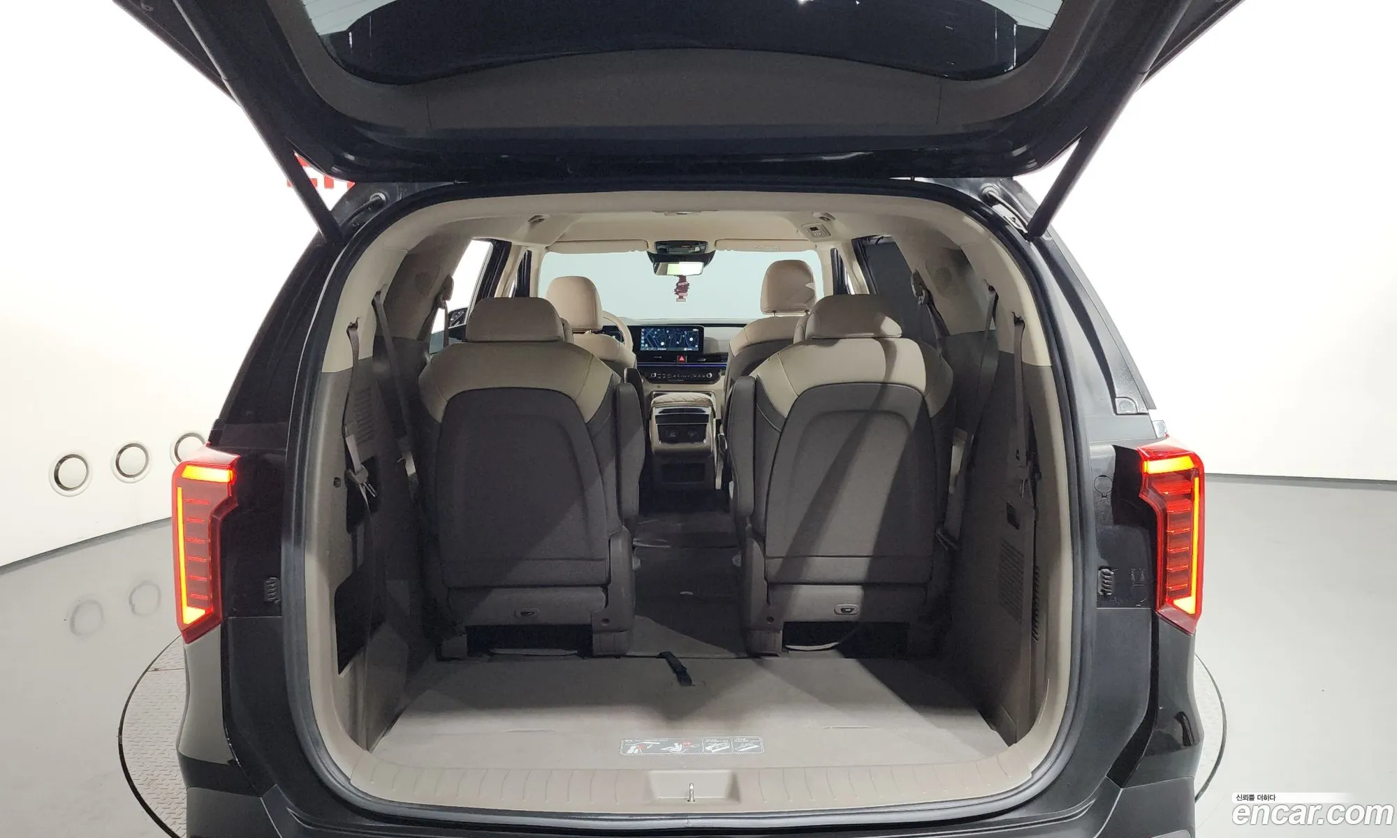 Kia Carnival 2025 KNANE813BSS501326 — 6