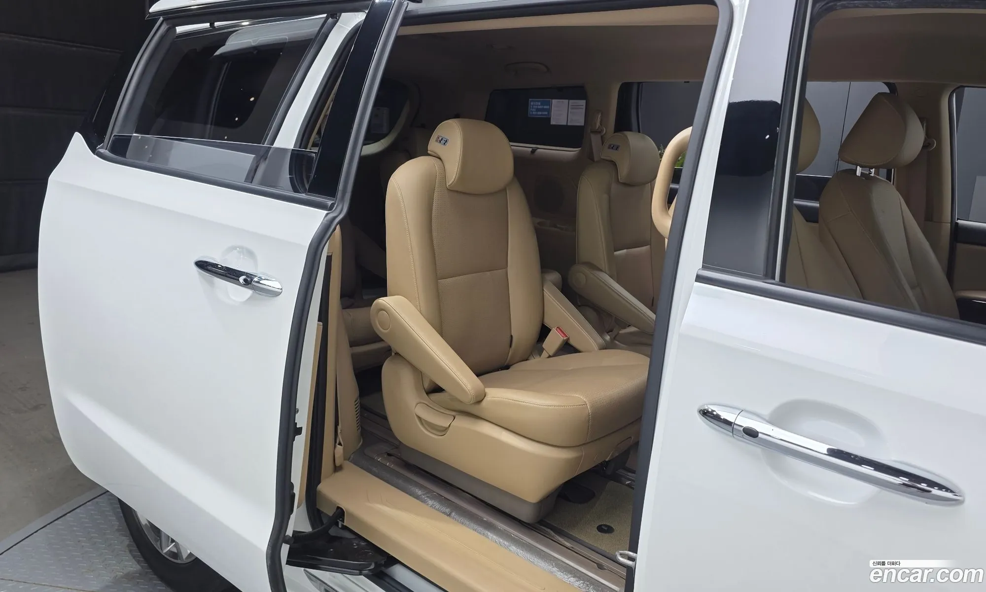 Kia Carnival 2018 — 29