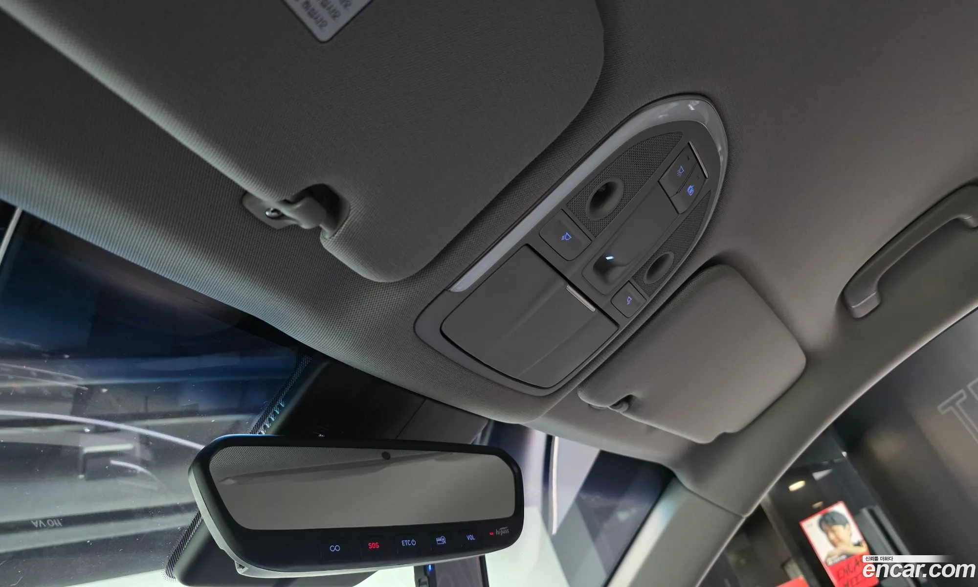 Genesis G80 2019 KMHGN41EDKU315335 — 2
