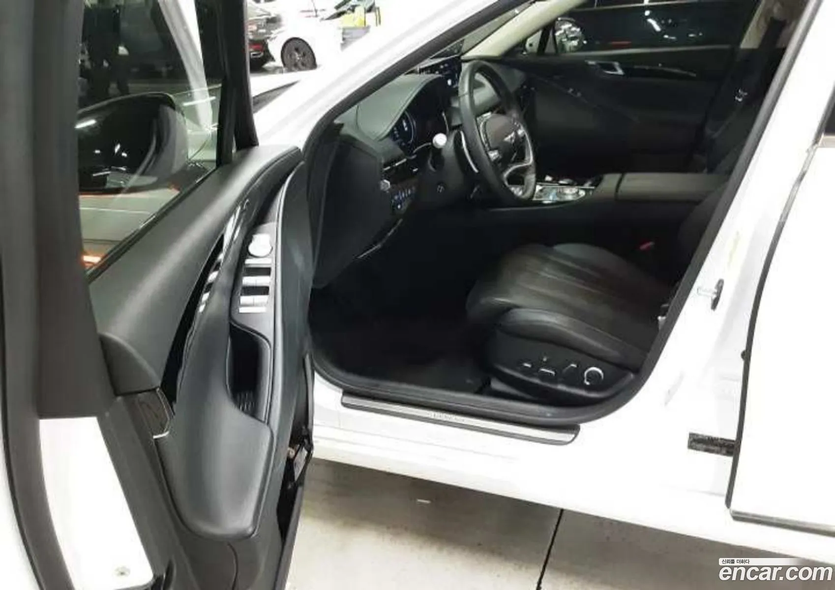 Genesis G80 2023 — 3