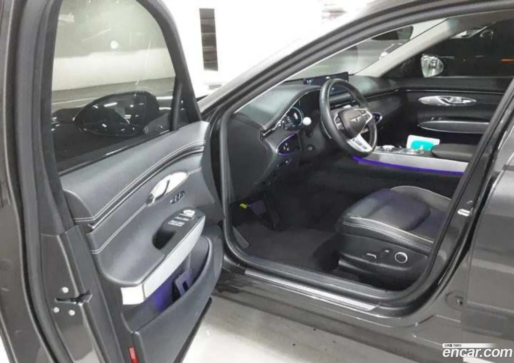 Genesis Electrified GV70