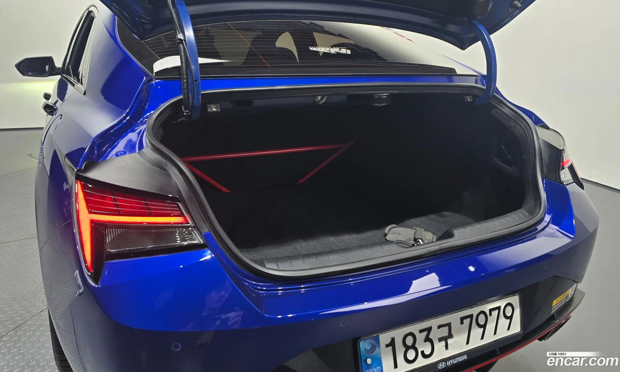 Hyundai Elantra 2022 KMHLW41KGNU005108 — 2