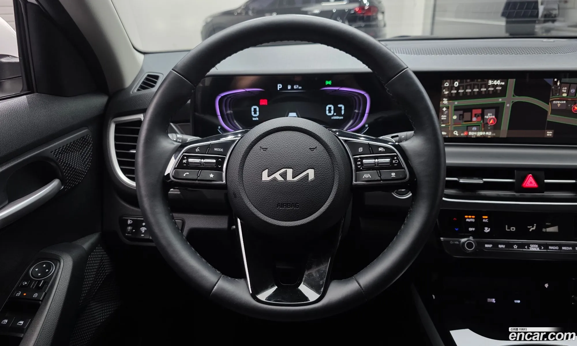 Kia Seltos 2025 KNAES81AESK819165 — 26