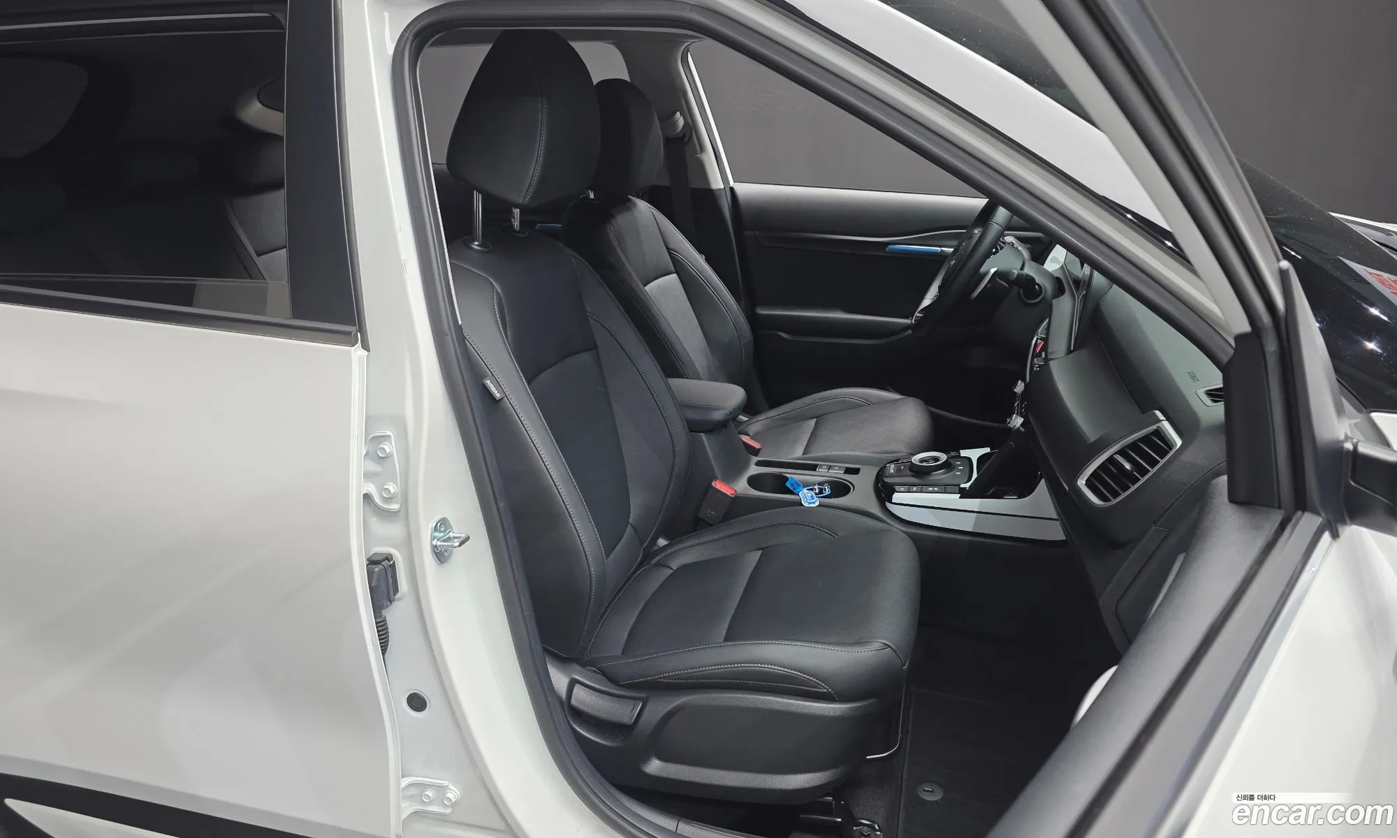 Kia Seltos 2025 KNAES81AESK819165 — 12