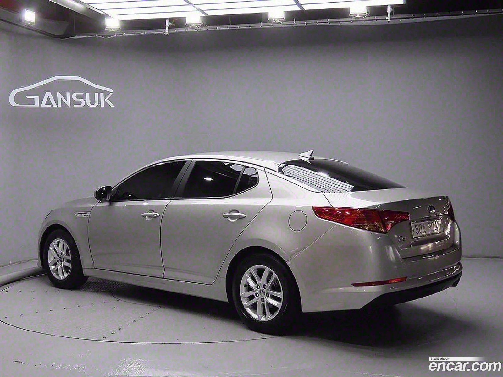 Kia K5 2011 — 2