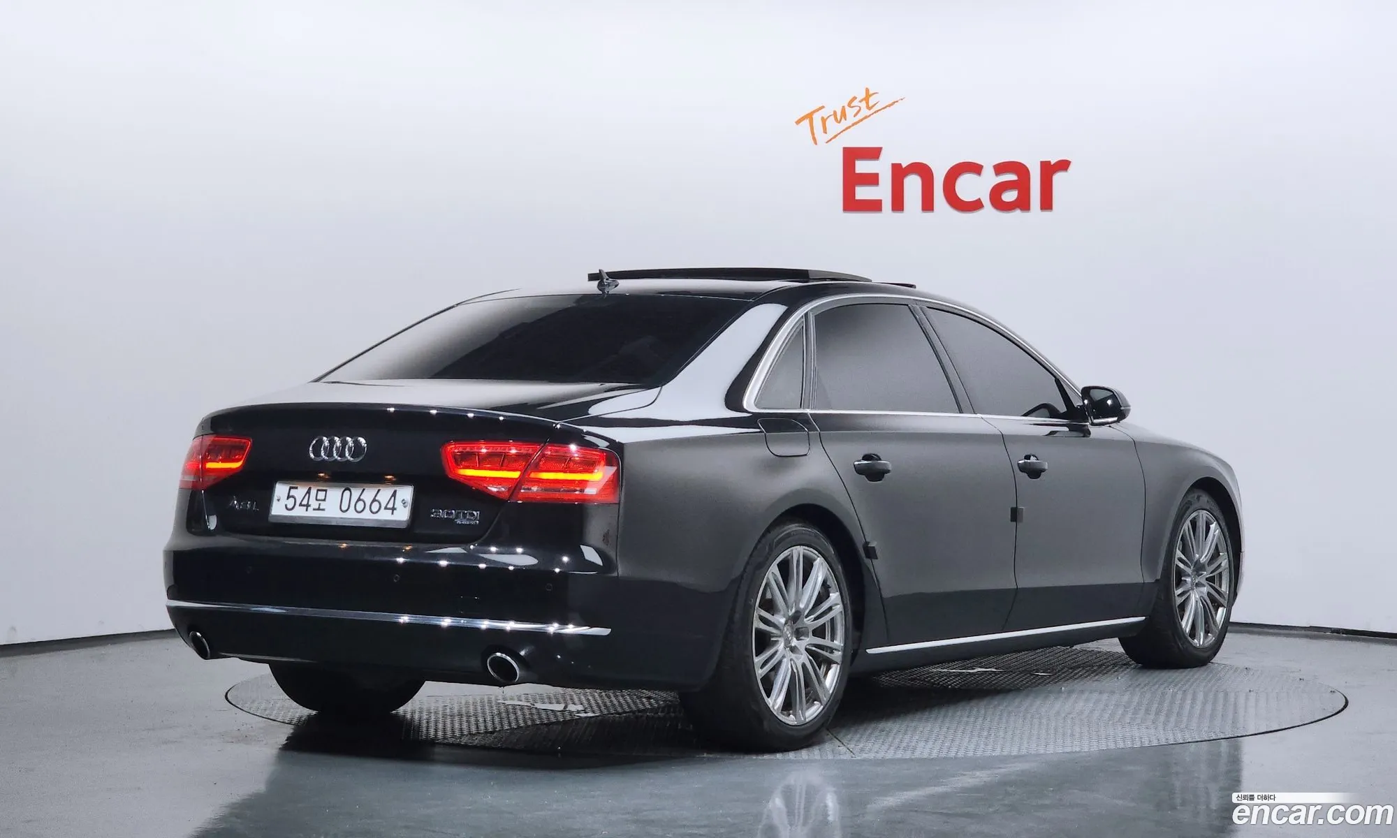 Audi A8 2012 WAUZZZ4H7CN036970 — 3