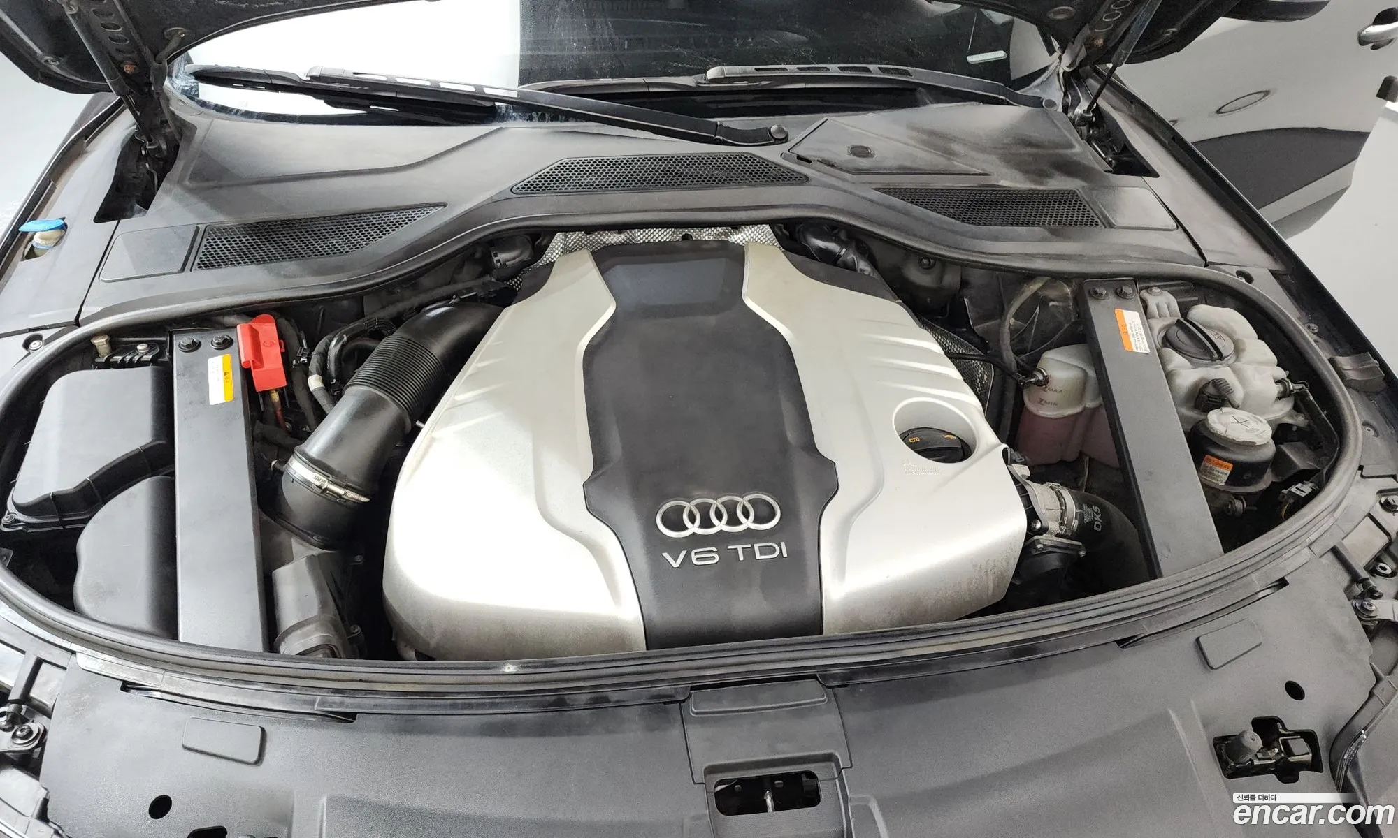 Audi A8 2012 WAUZZZ4H7CN036970 — 7