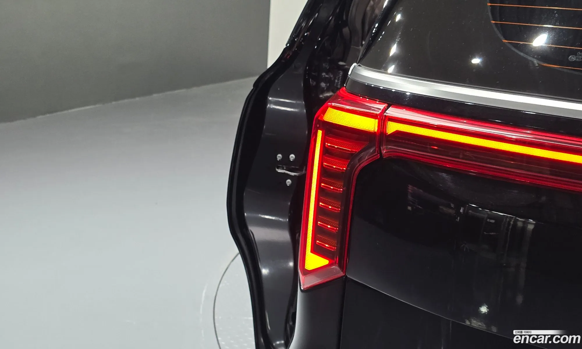 Kia Carnival 2025 — 17