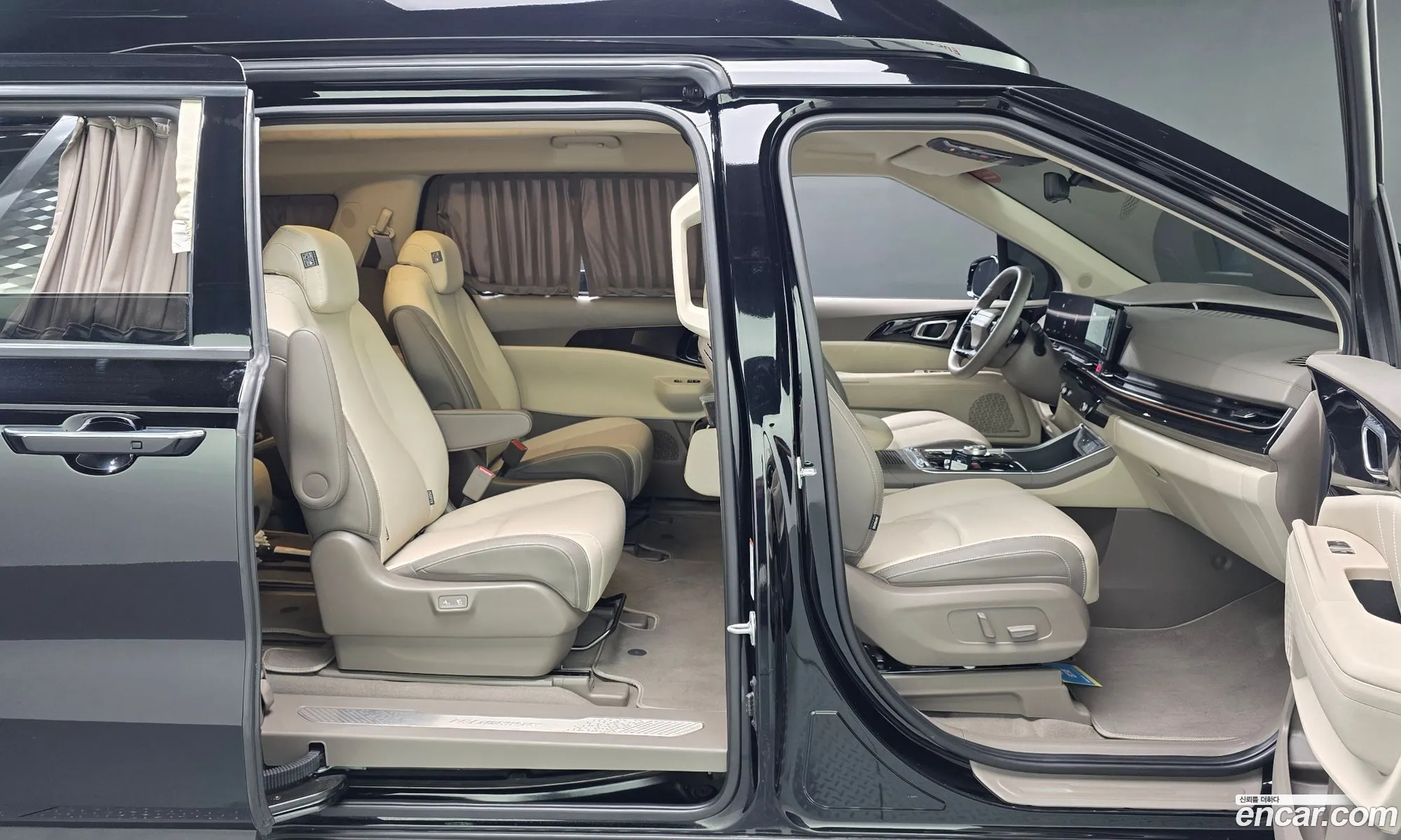 Kia Carnival 2025 — 26