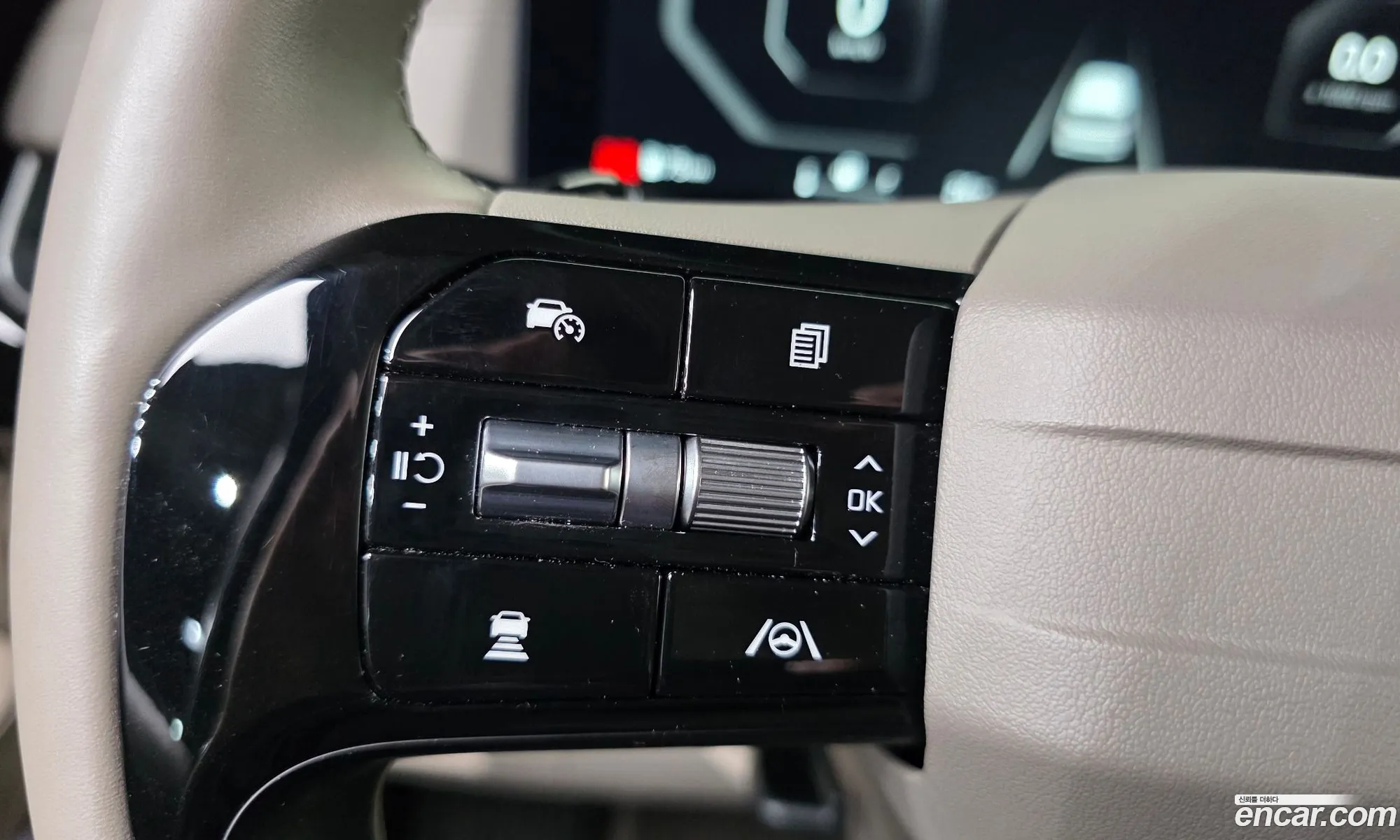 Kia Carnival 2025 — 8