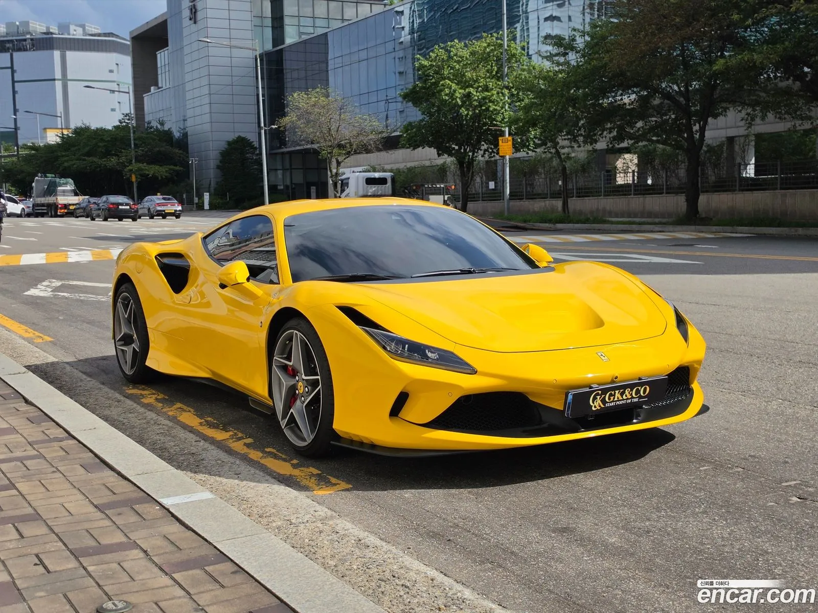 Ferrari F8 Tributo 2021 — 14
