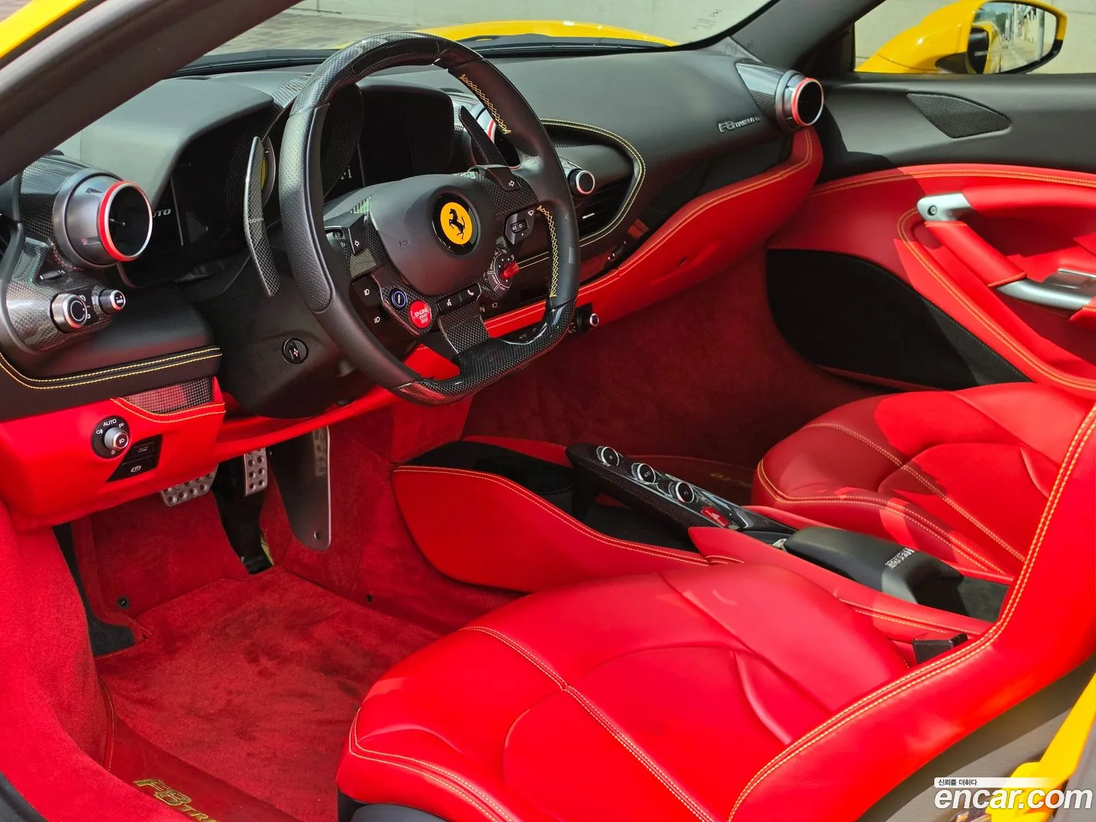 Ferrari F8 Tributo 2021 — 13