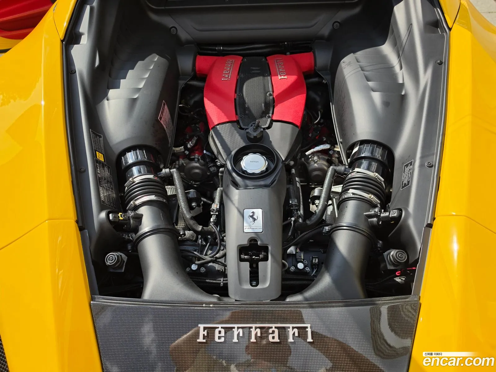 Ferrari F8 Tributo 2021 — 17