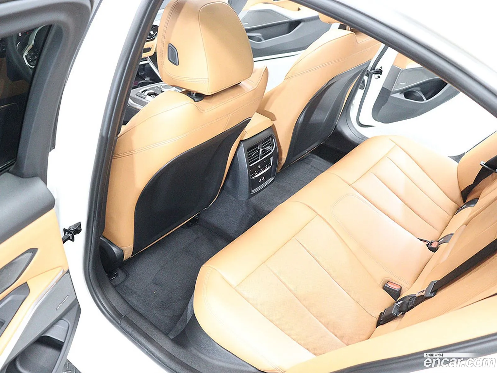 BMW 3 Series 2024 — 6