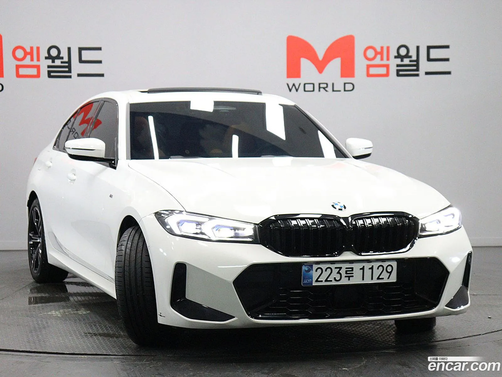 BMW 3 Series 2024 — 18