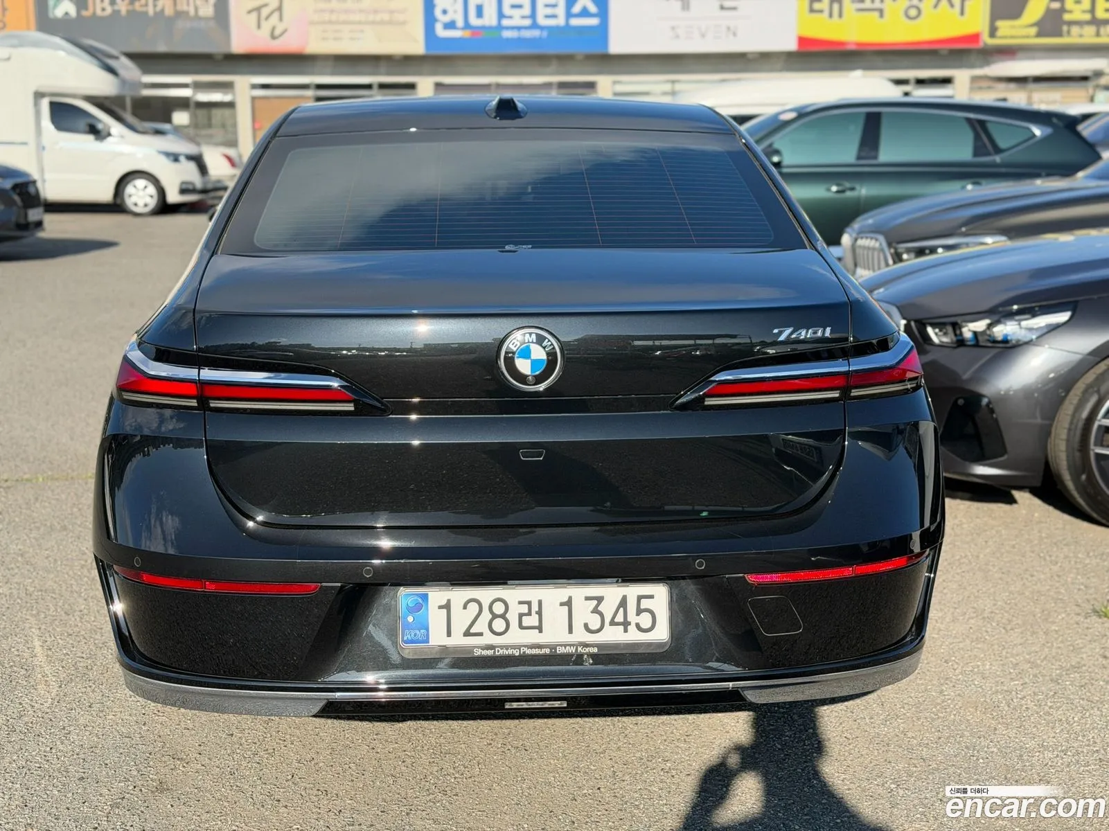 BMW 7 Series 2023 — 9