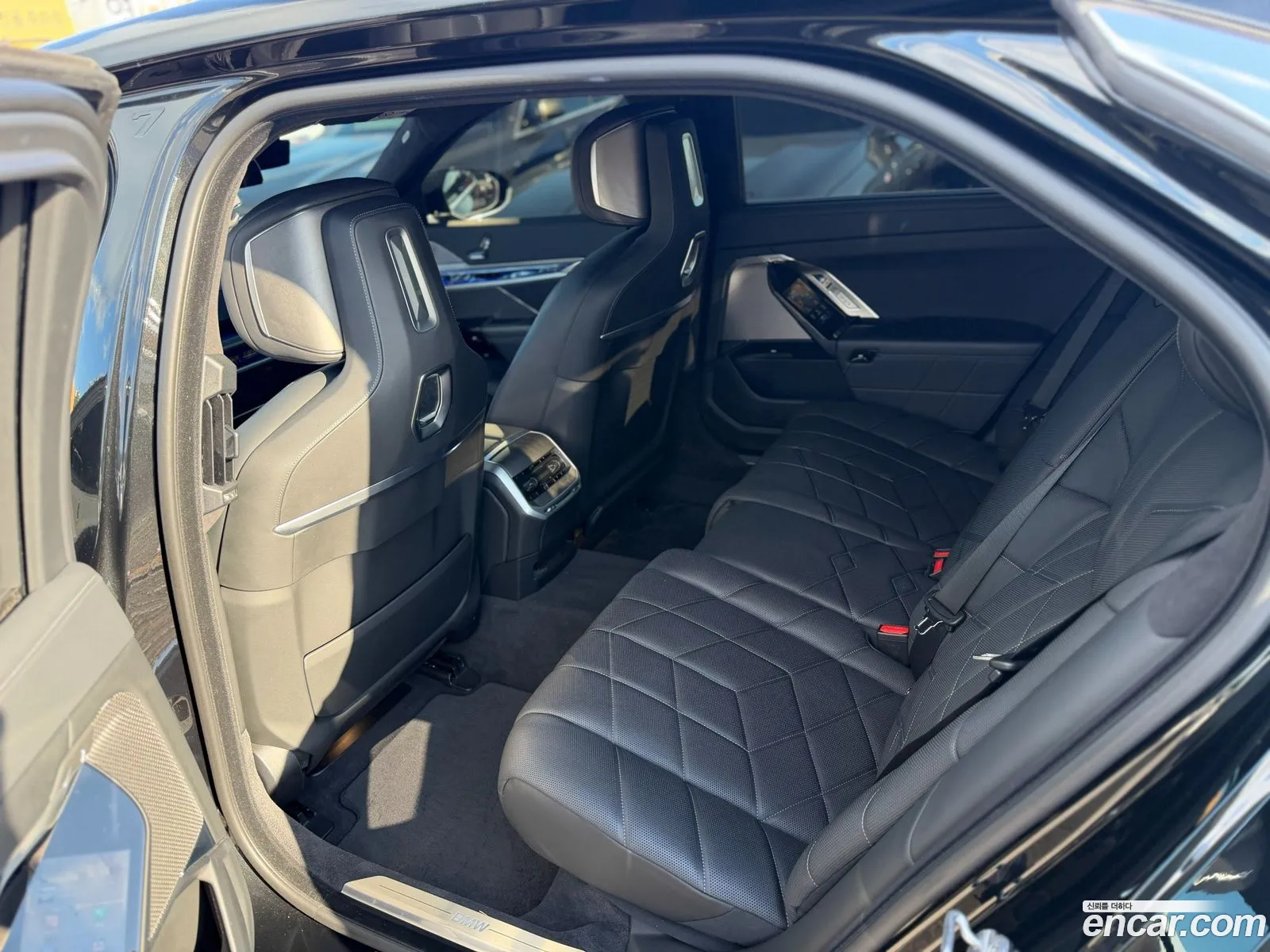 BMW 7 Series 2023 — 7