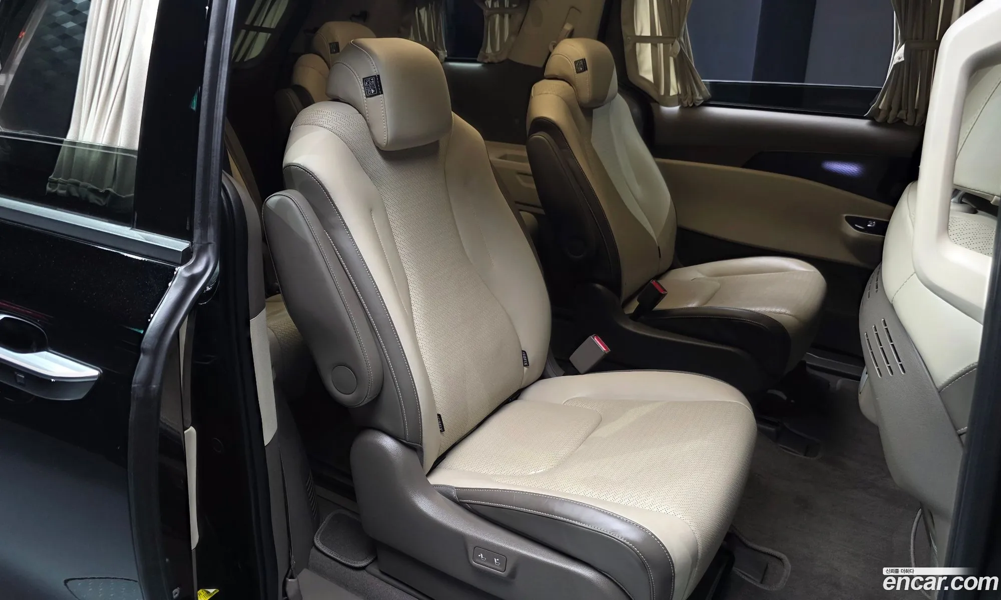 Kia Carnival 2023 KNANE813BPS265302 — 27