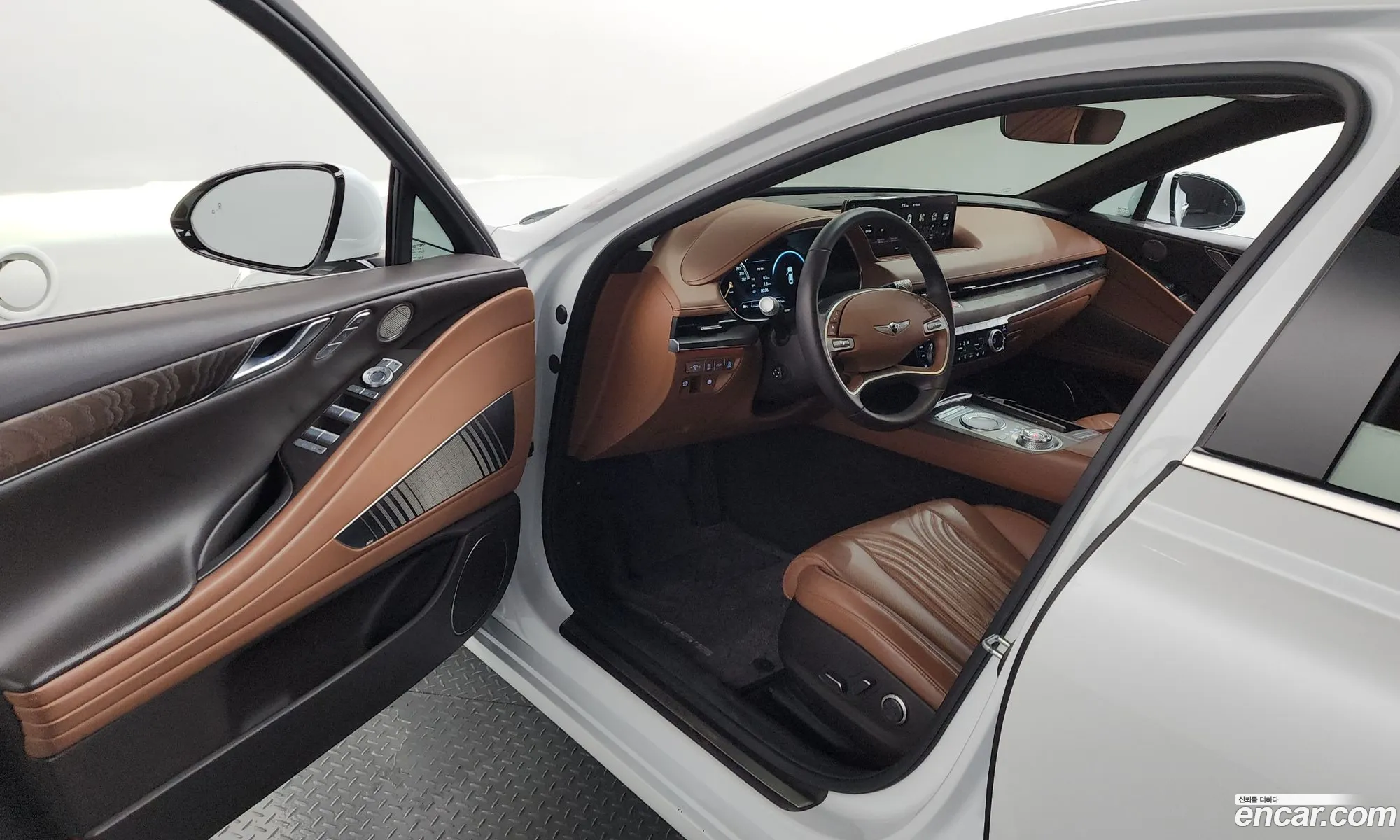 Genesis G80 2021 KMTGB41CDMU080168 — 12