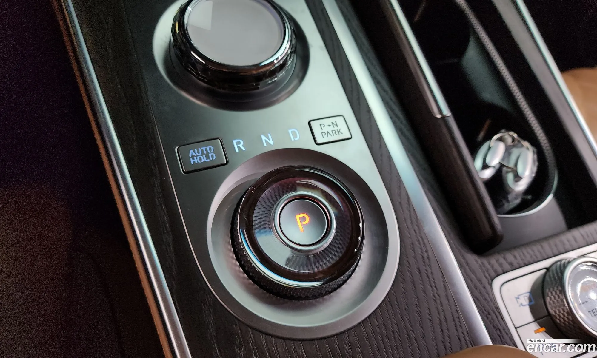 Genesis GV80 2023 KMTHA81BDPU148838 — 39