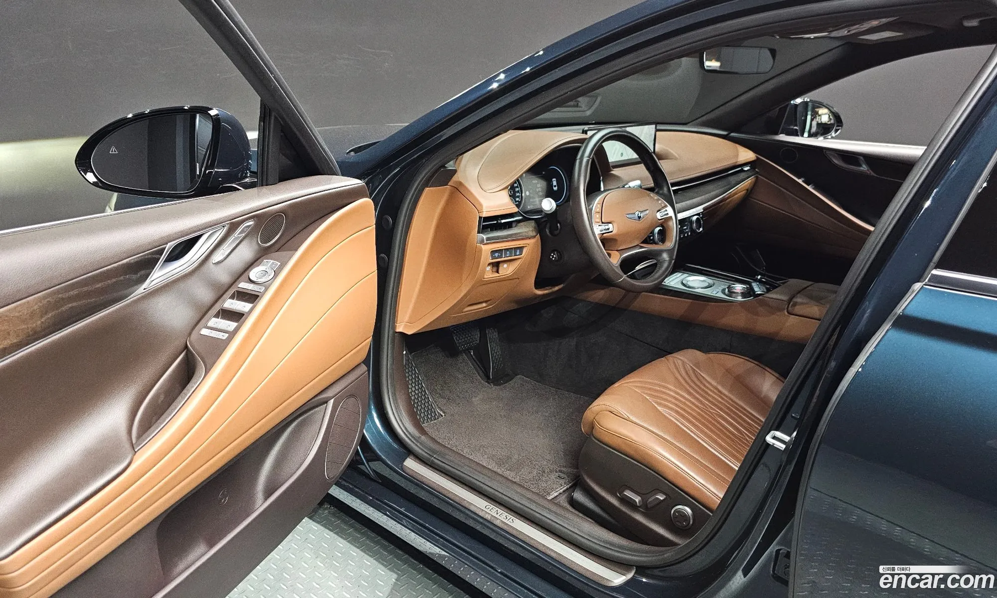 Genesis G80 2021 KMTGA41BDNU096607 — 8
