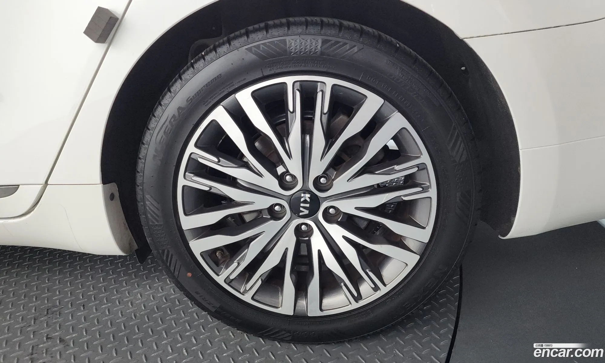 Kia K7 Premier 2019 KNALC41BBLA206134 — 25