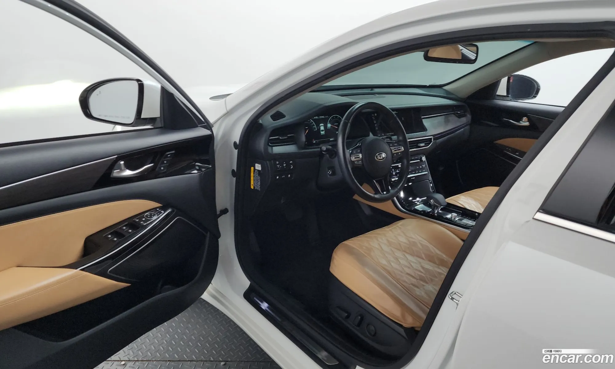 Kia K7 Premier 2019 KNALC41BBLA206134 — 2