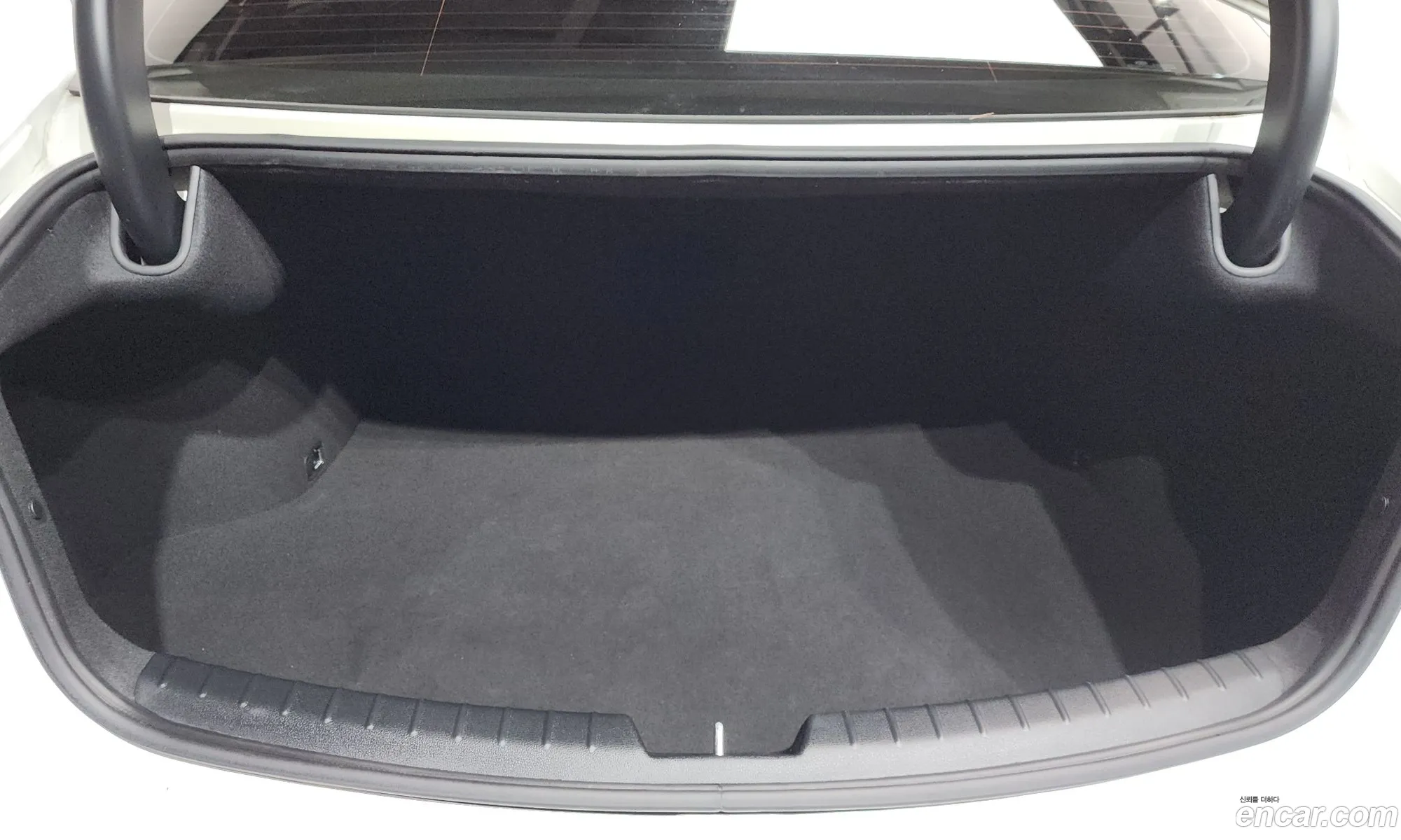 Kia K7 Premier 2019 KNALC41BBLA206134 — 9