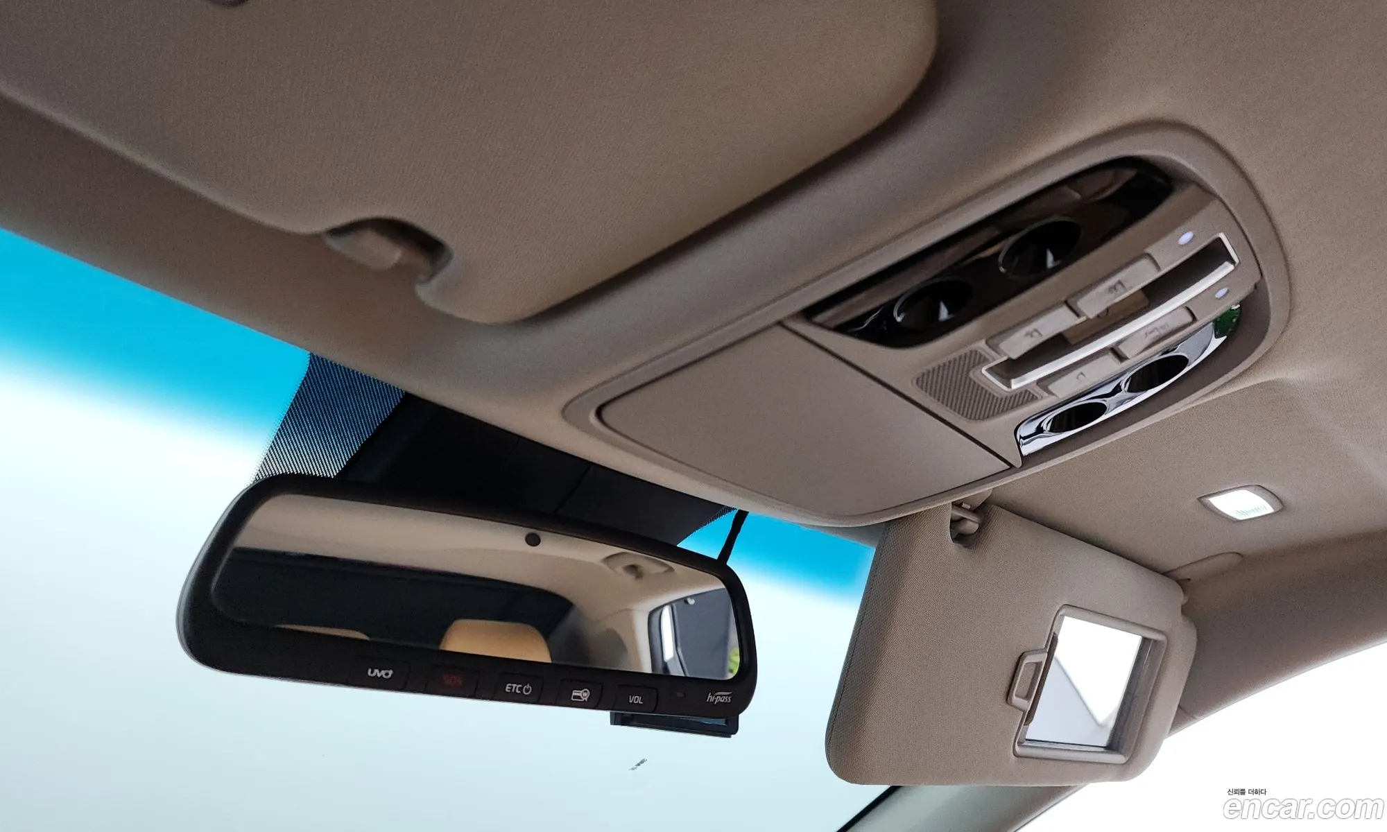 Kia K7 Premier 2019 KNALC41BBLA206134 — 4