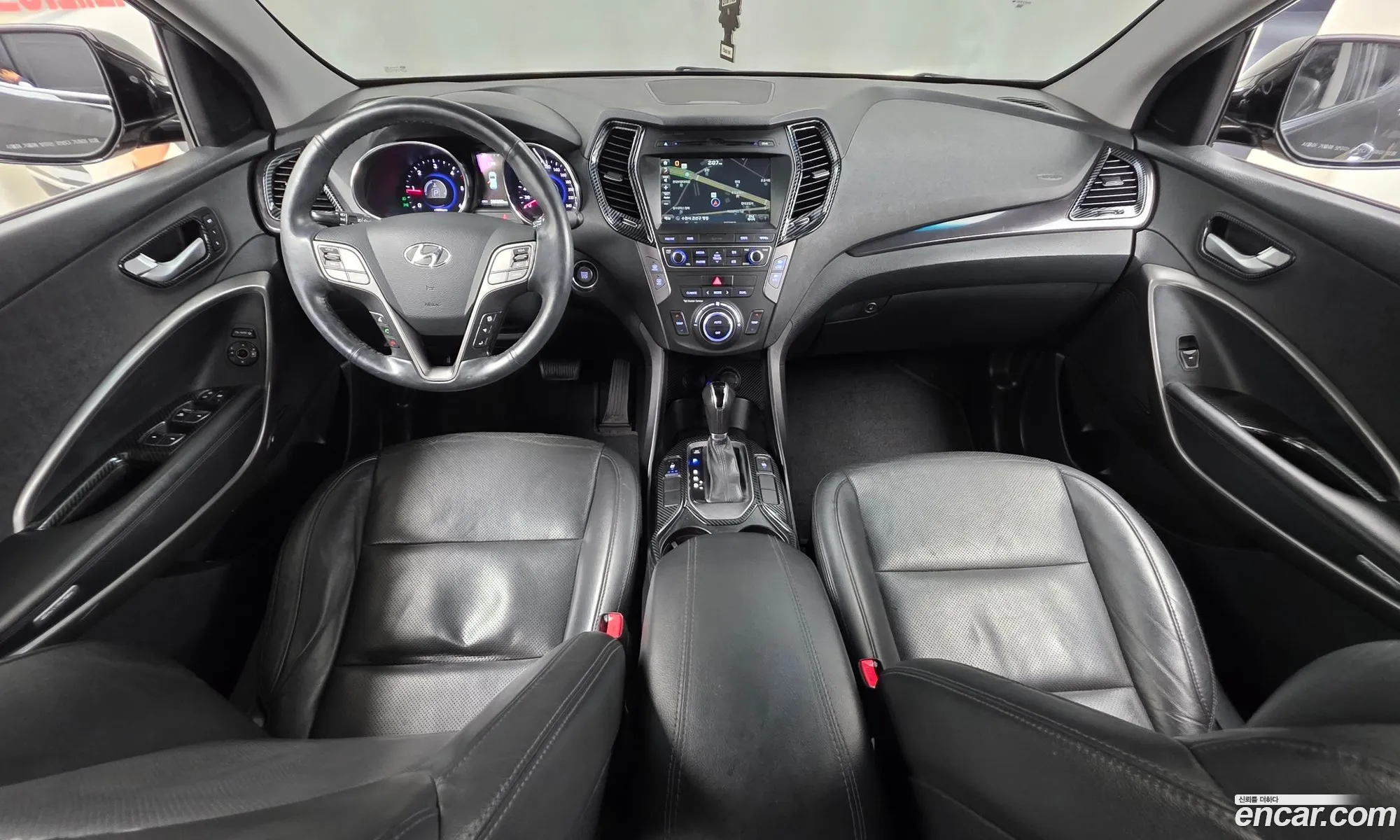Hyundai Santa Fe DM 2015 — 2