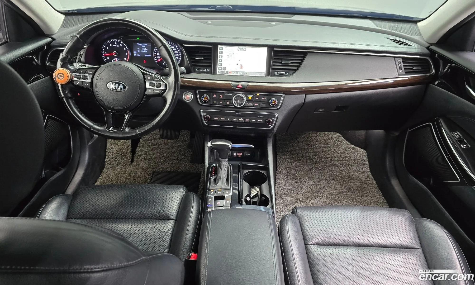 Kia K7 2018 KNALC418BJA145507 — 8