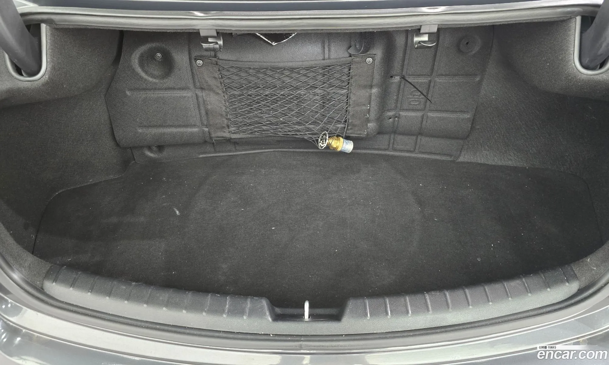 Kia K7 2018 KNALC418BJA145507 — 10