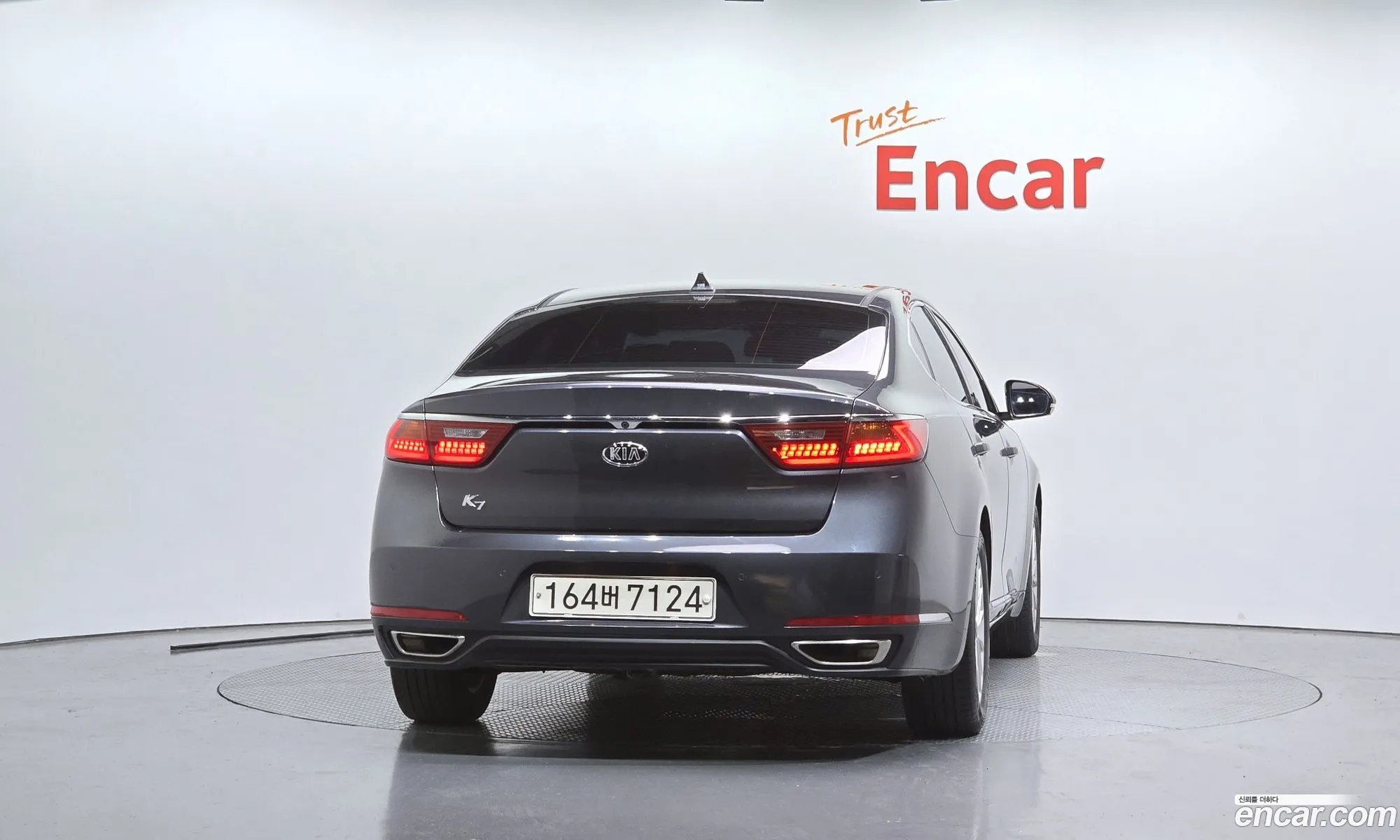 Kia K7 2018 KNALC418BJA145507 — 24