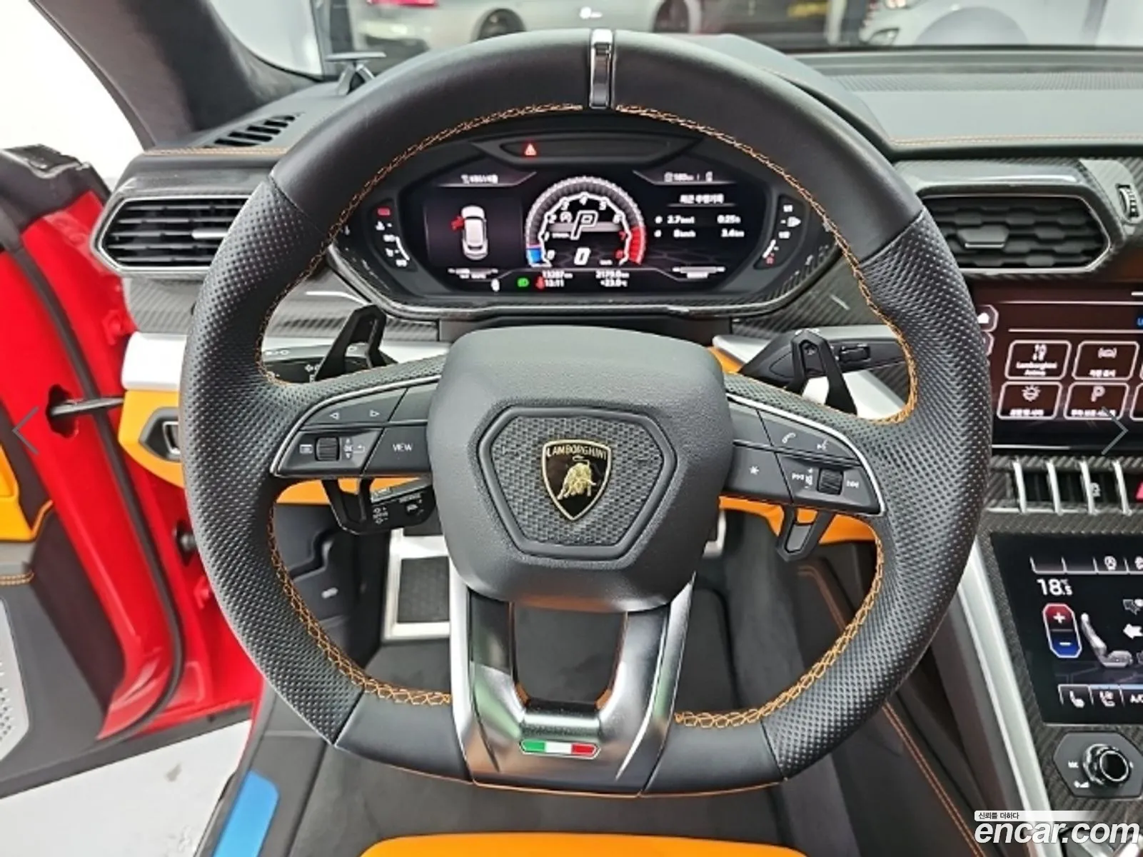 Lamborghini Urus 2020 — 15